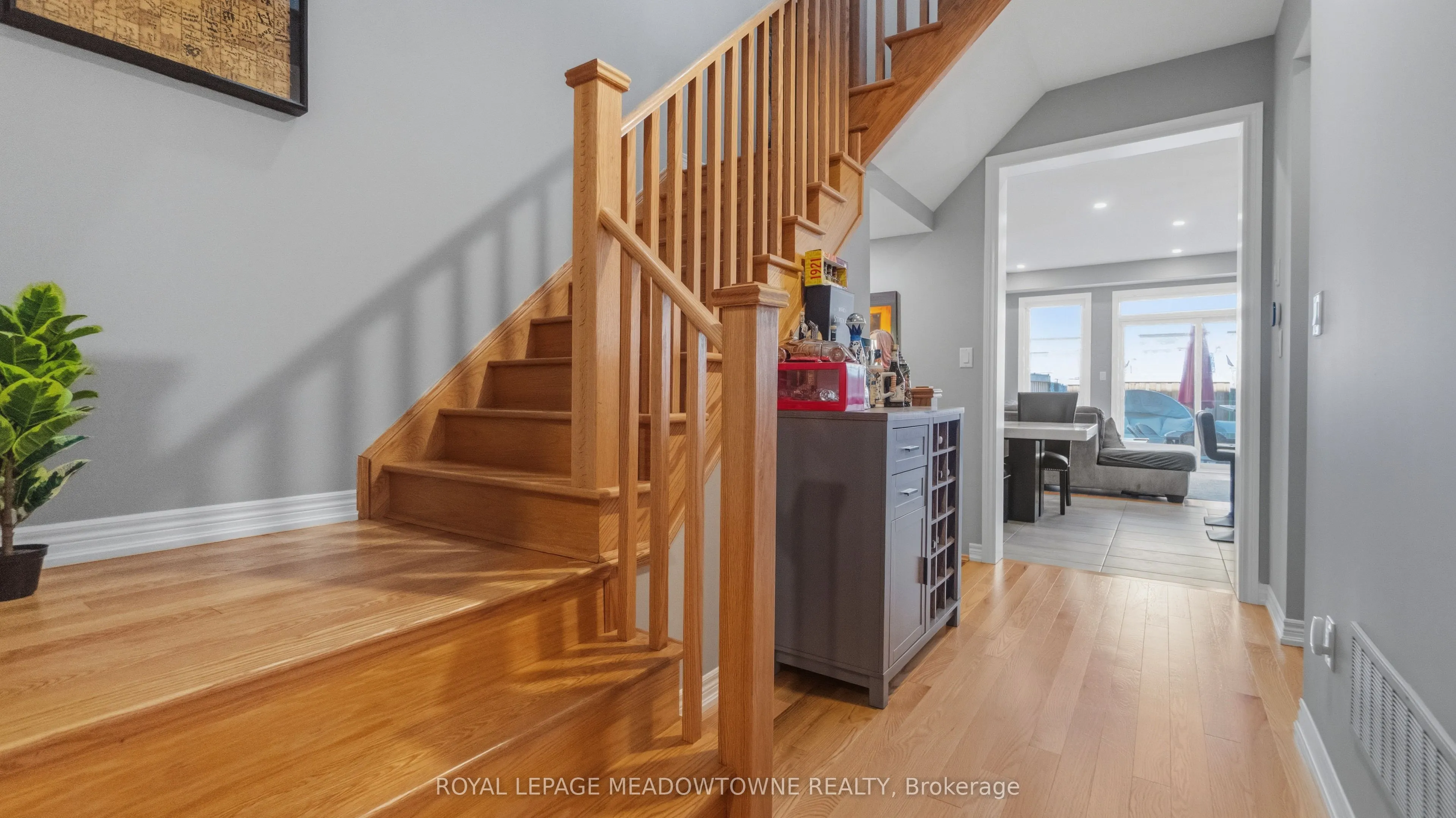 8 Angelfish Road