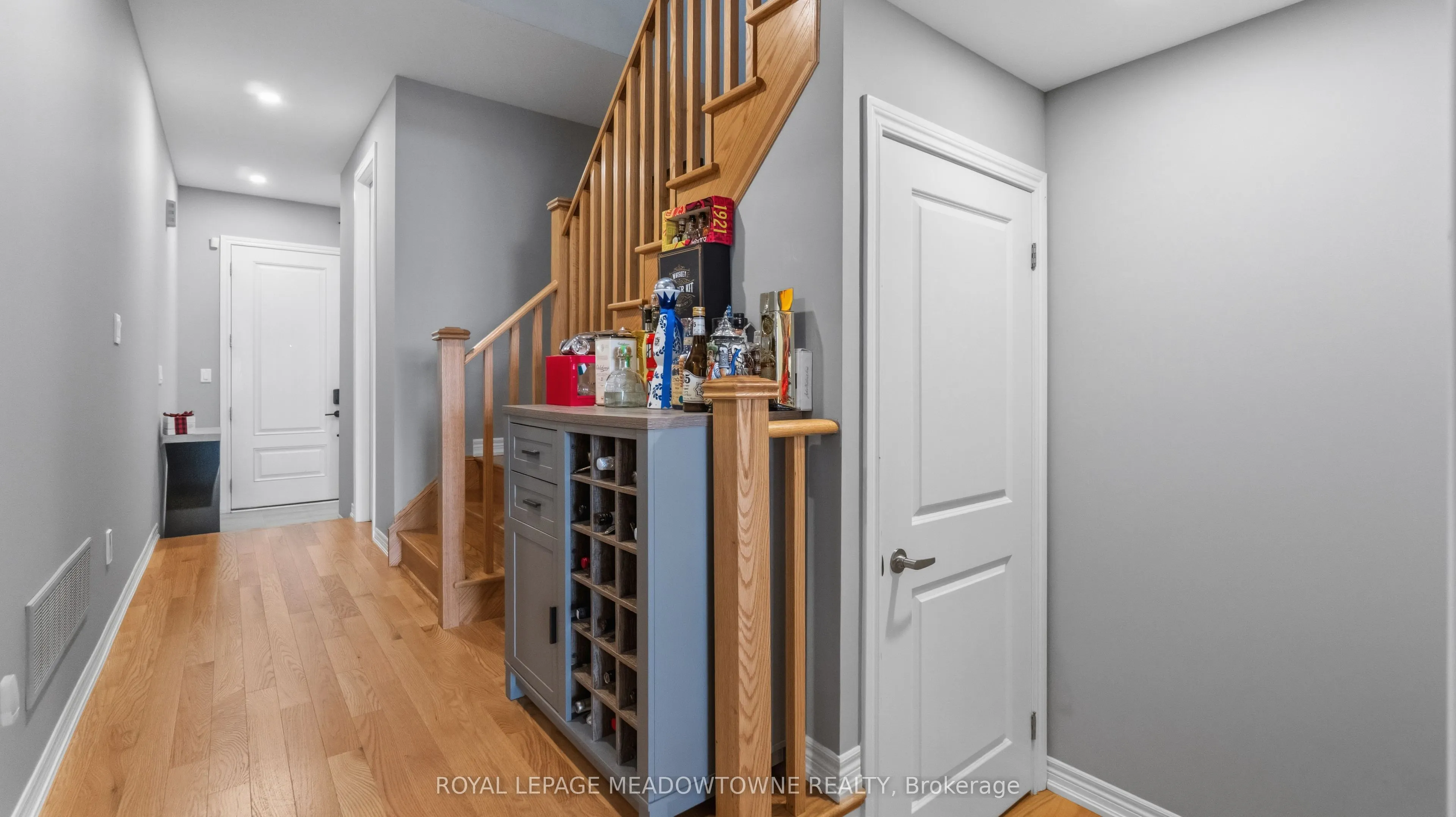 8 Angelfish Road