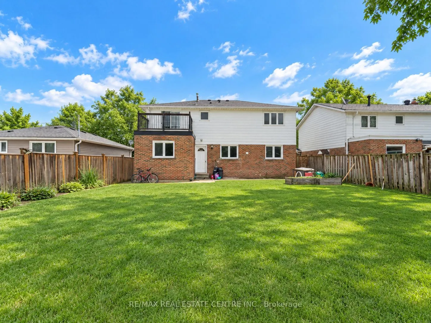 112 Mountainview Road S #Upper Level