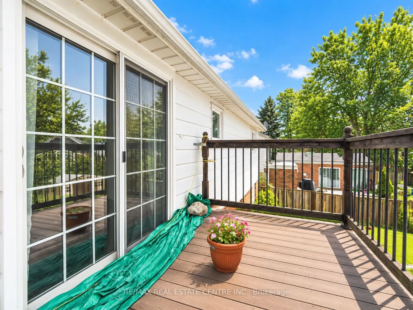 112 Mountainview Road S #Upper Level