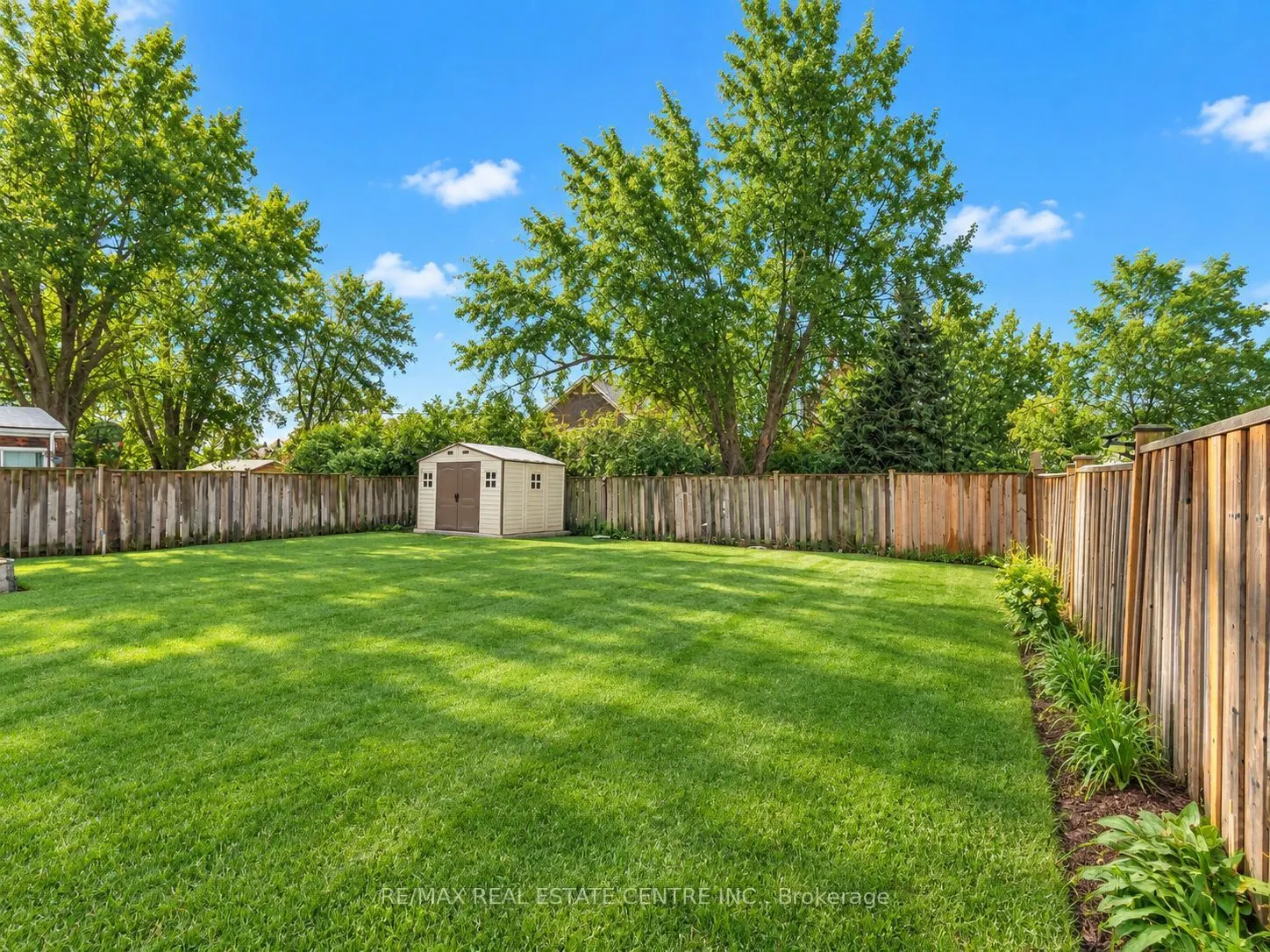 112 Mountainview Road S #Upper Level