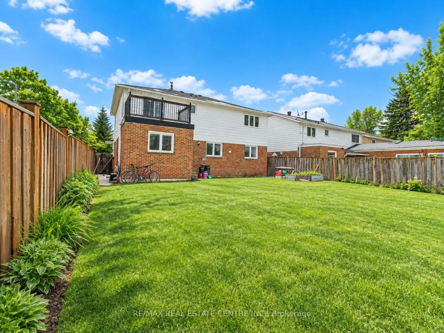 112 Mountainview Road S #Upper Level