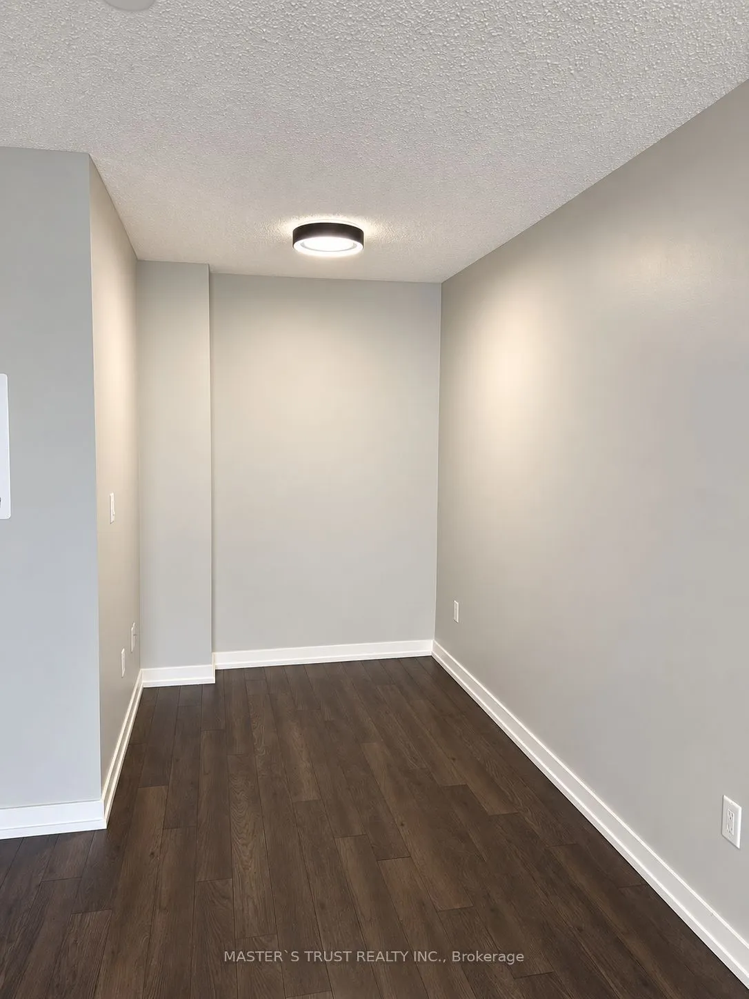 812 Lansdowne Avenue #302