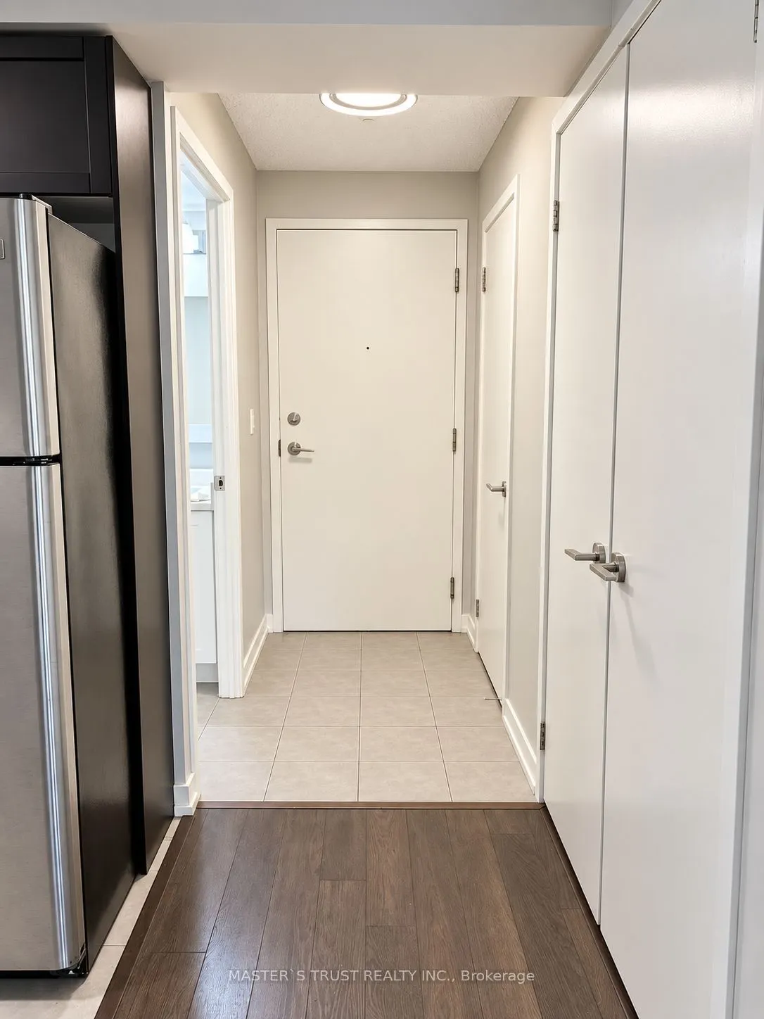 812 Lansdowne Avenue #302