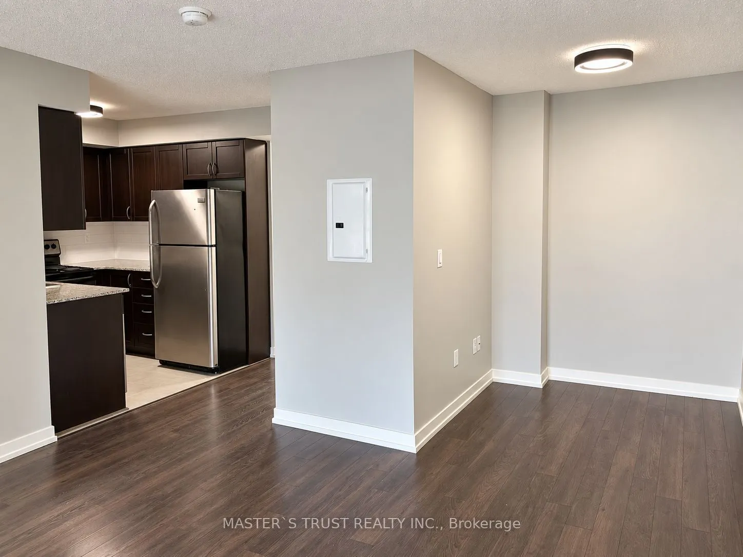 812 Lansdowne Avenue #302