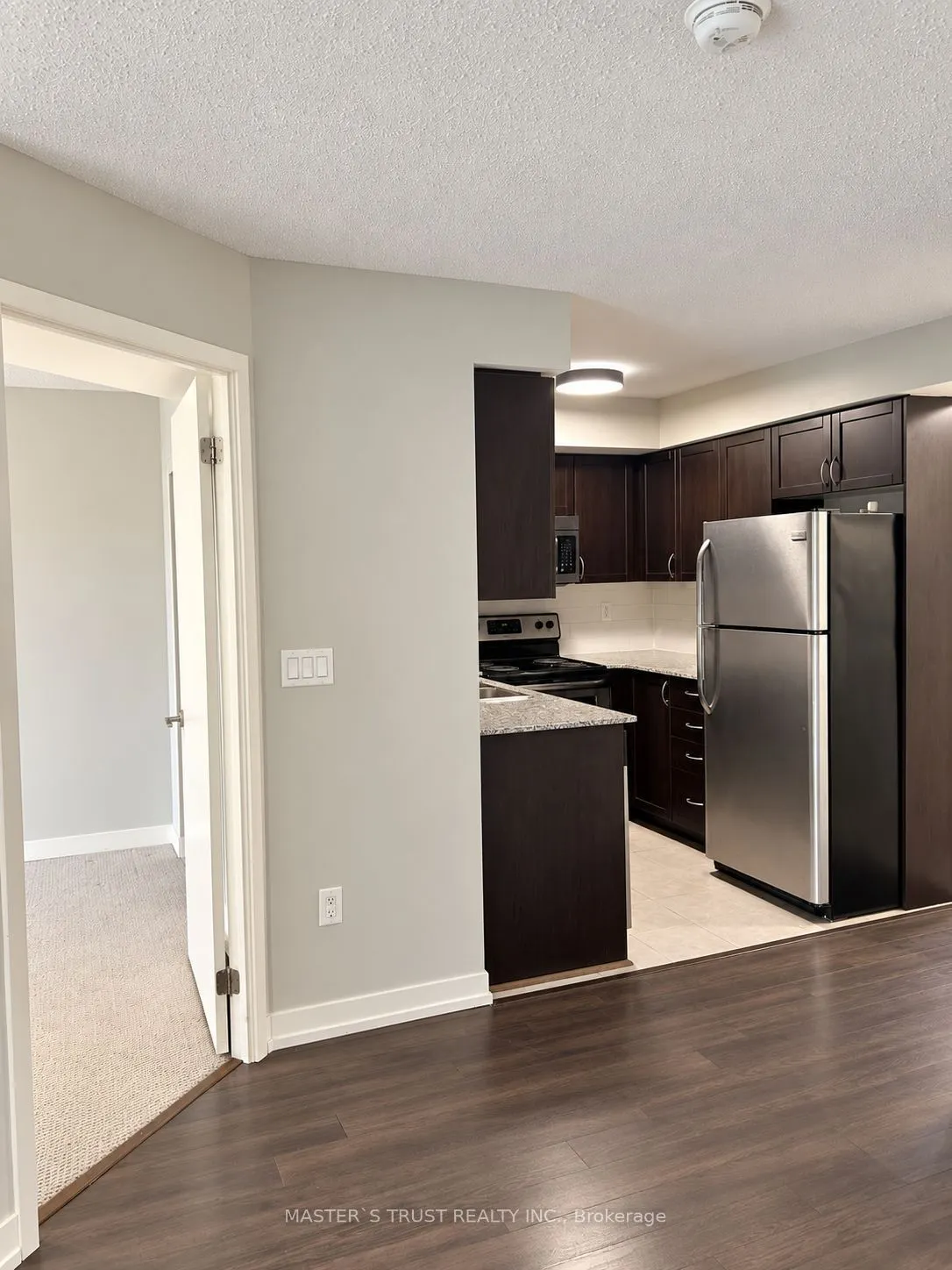 812 Lansdowne Avenue #302