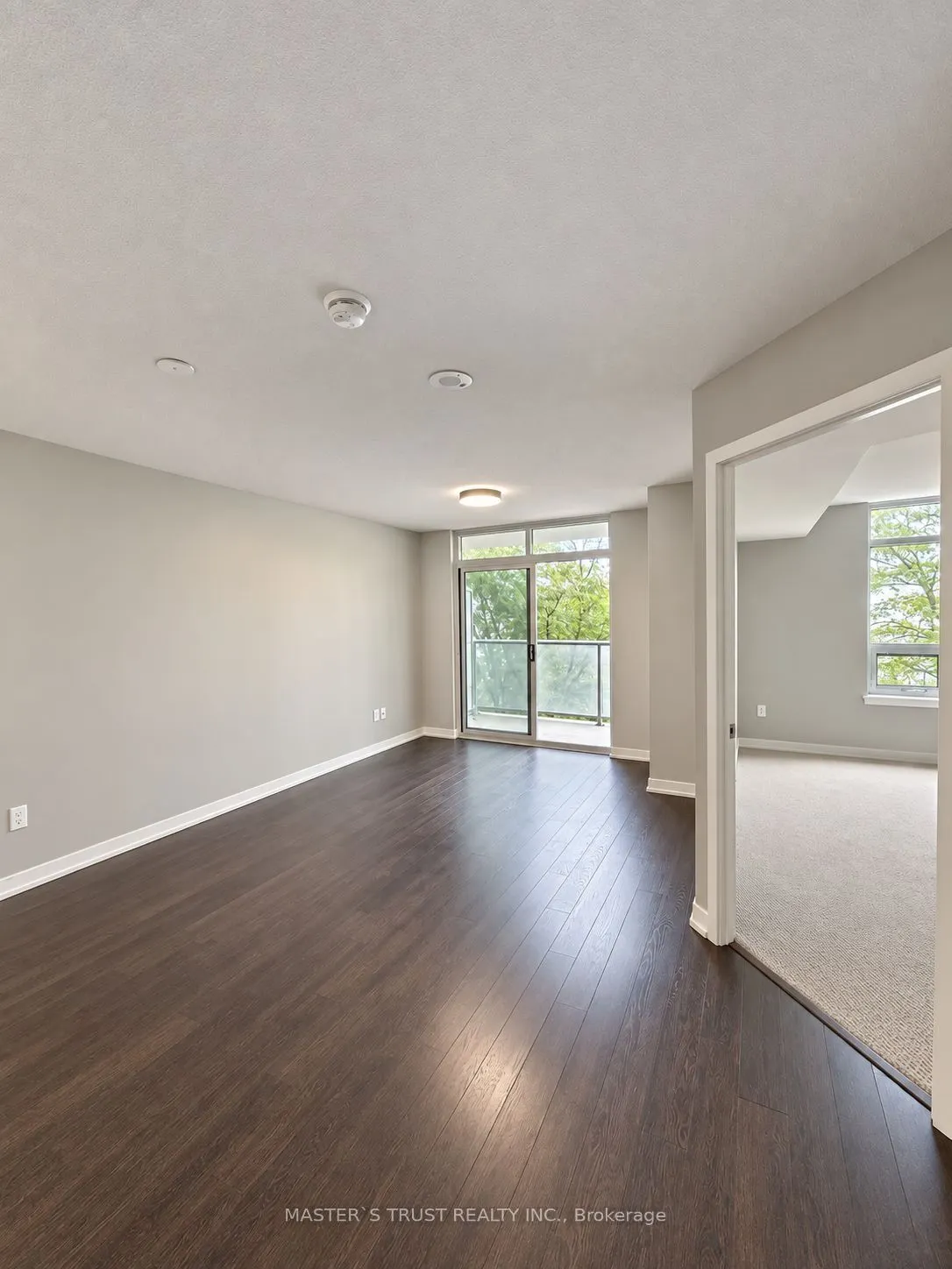 812 Lansdowne Avenue #302