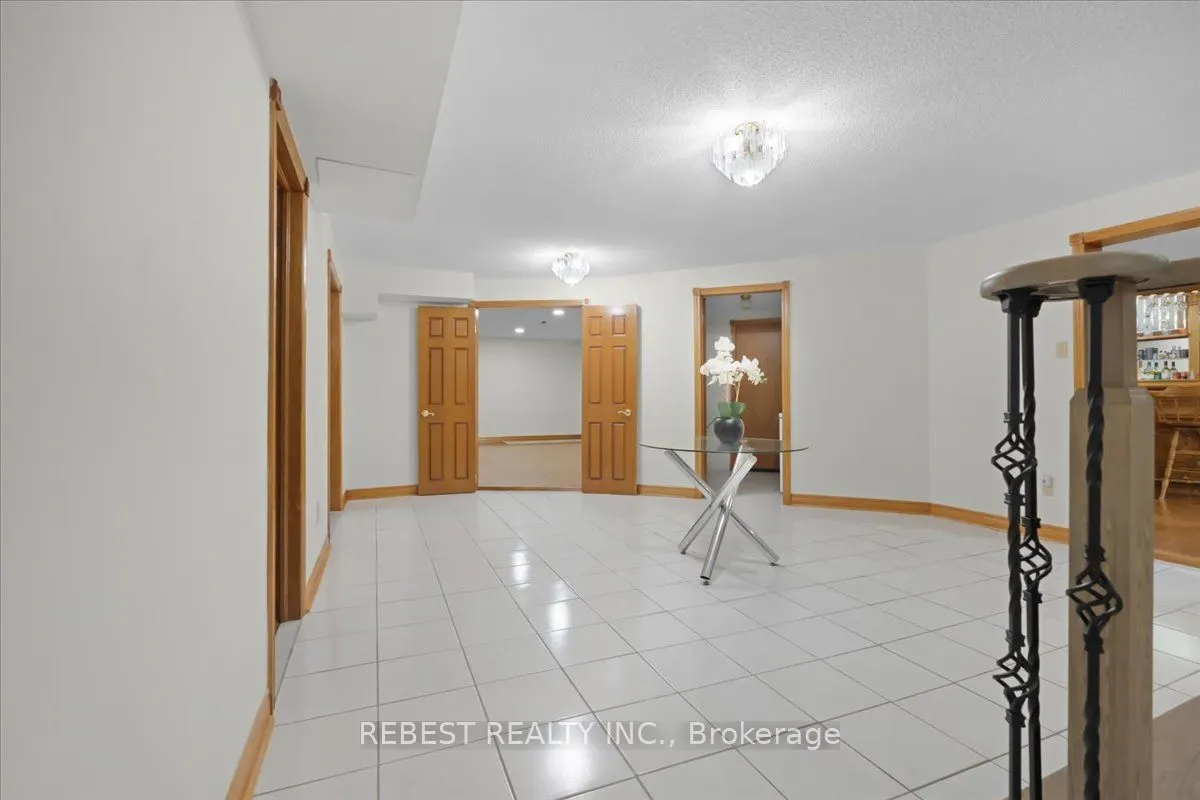 5090 Mississauga Road