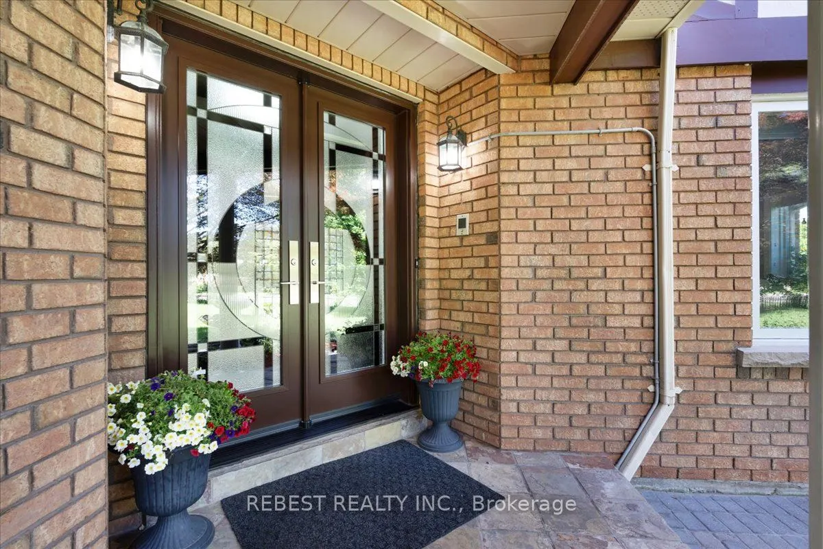 5090 Mississauga Road