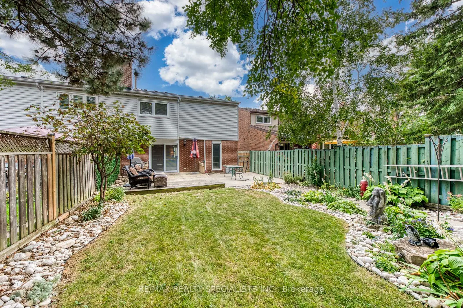 4089 BARBICAN Drive