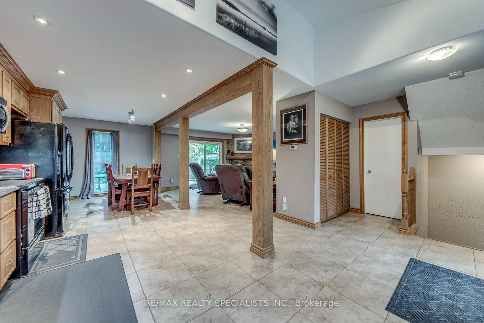 4089 BARBICAN Drive