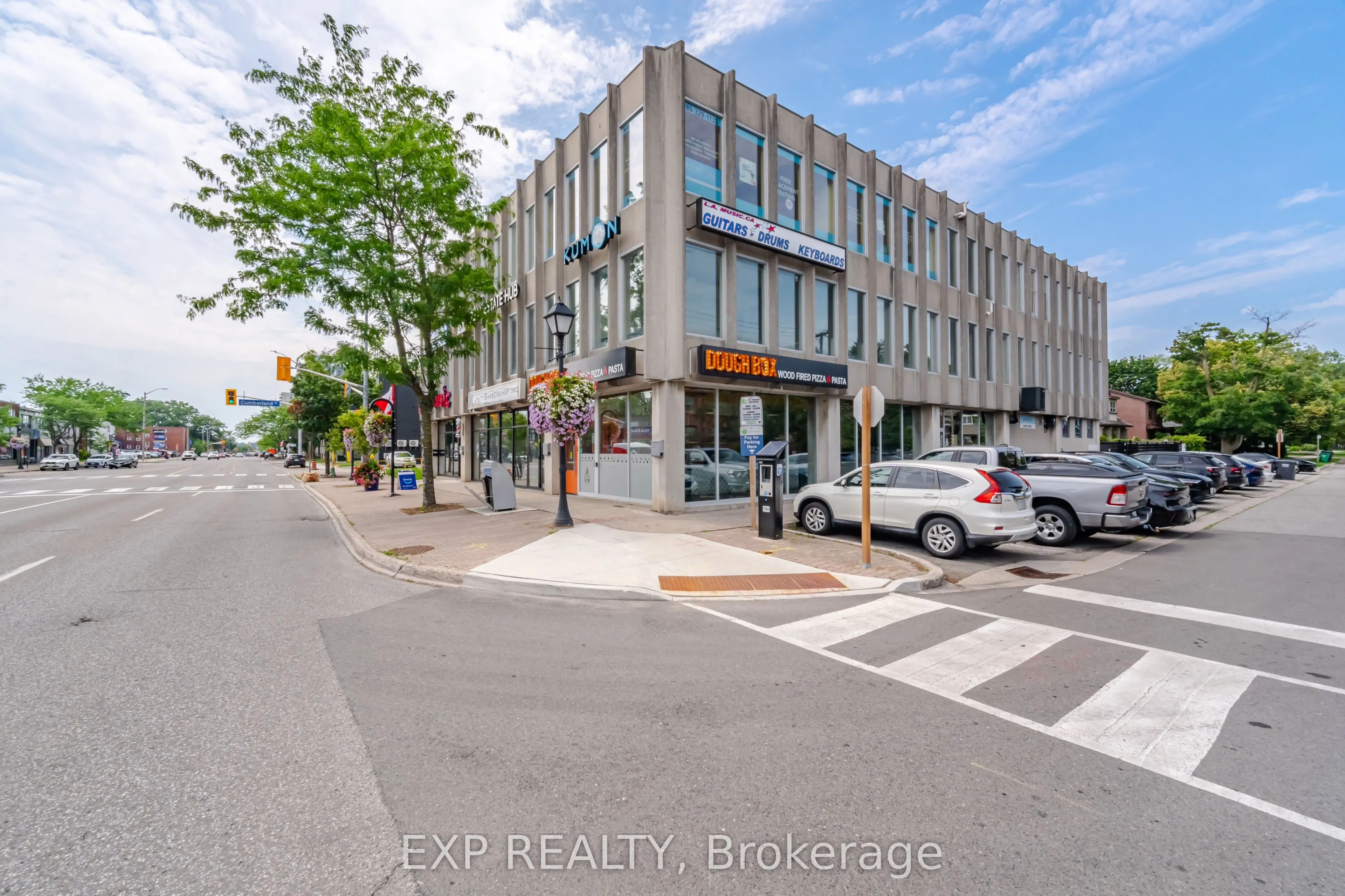 230 Lakeshore Road E #Corner