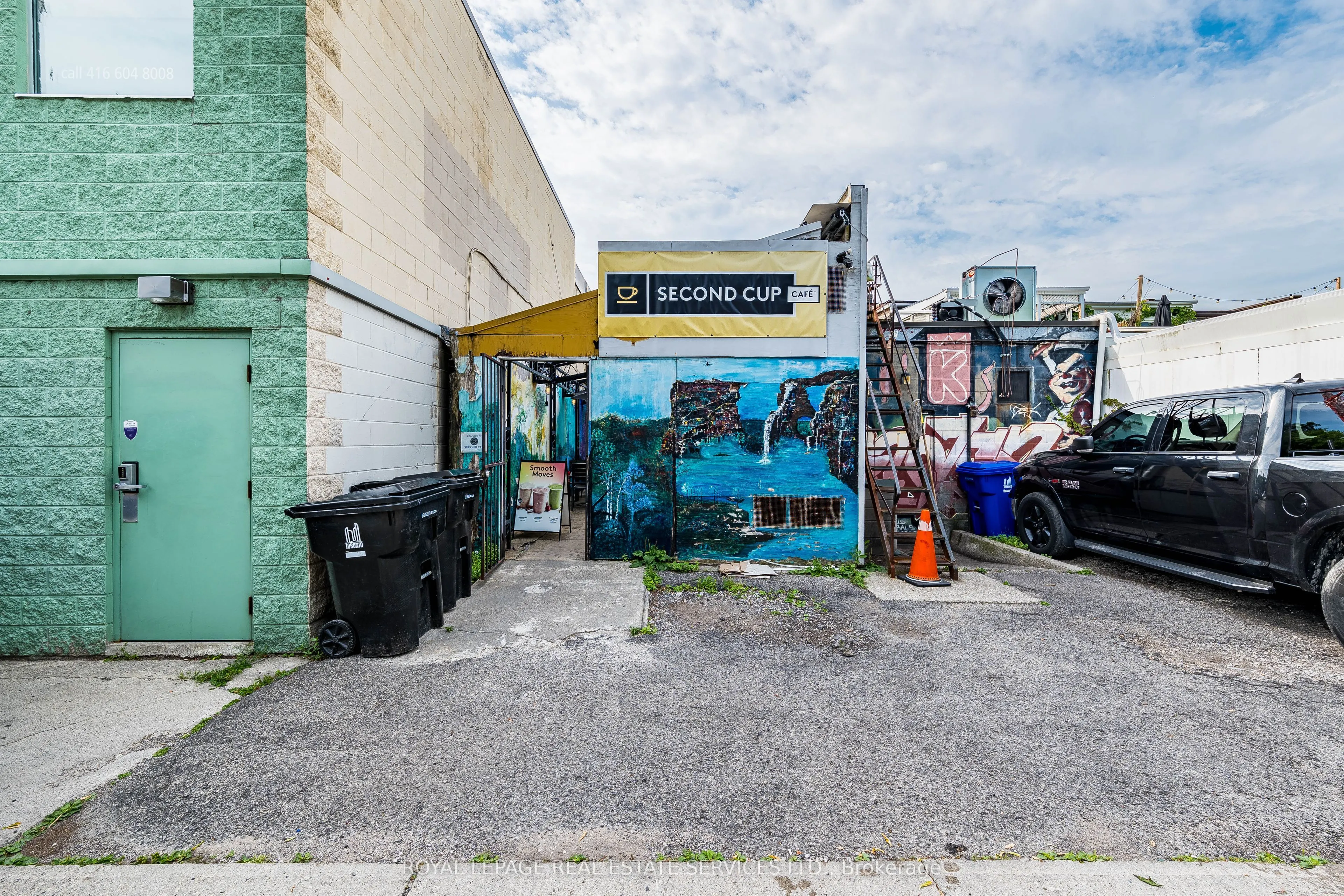 2340 Bloor Street W