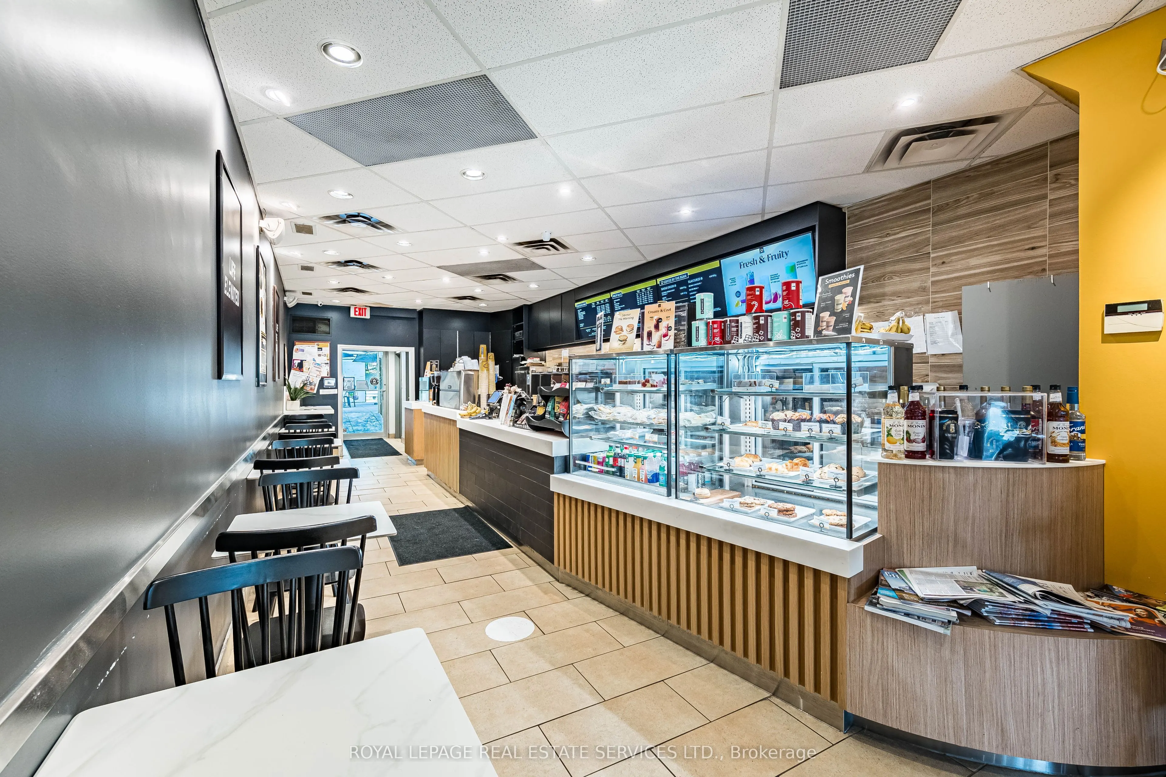 2340 Bloor Street W
