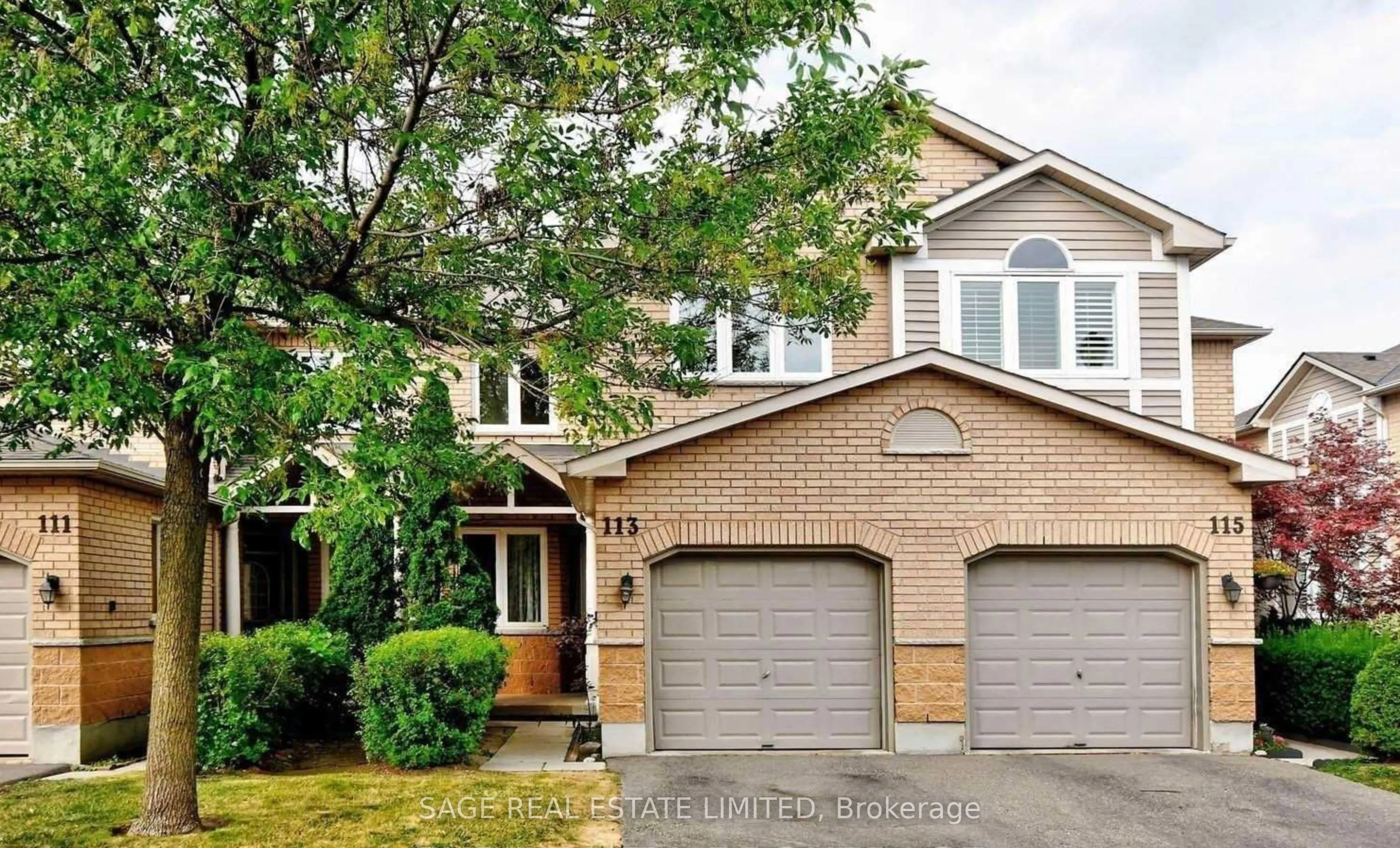 833 Scollard Court E #113