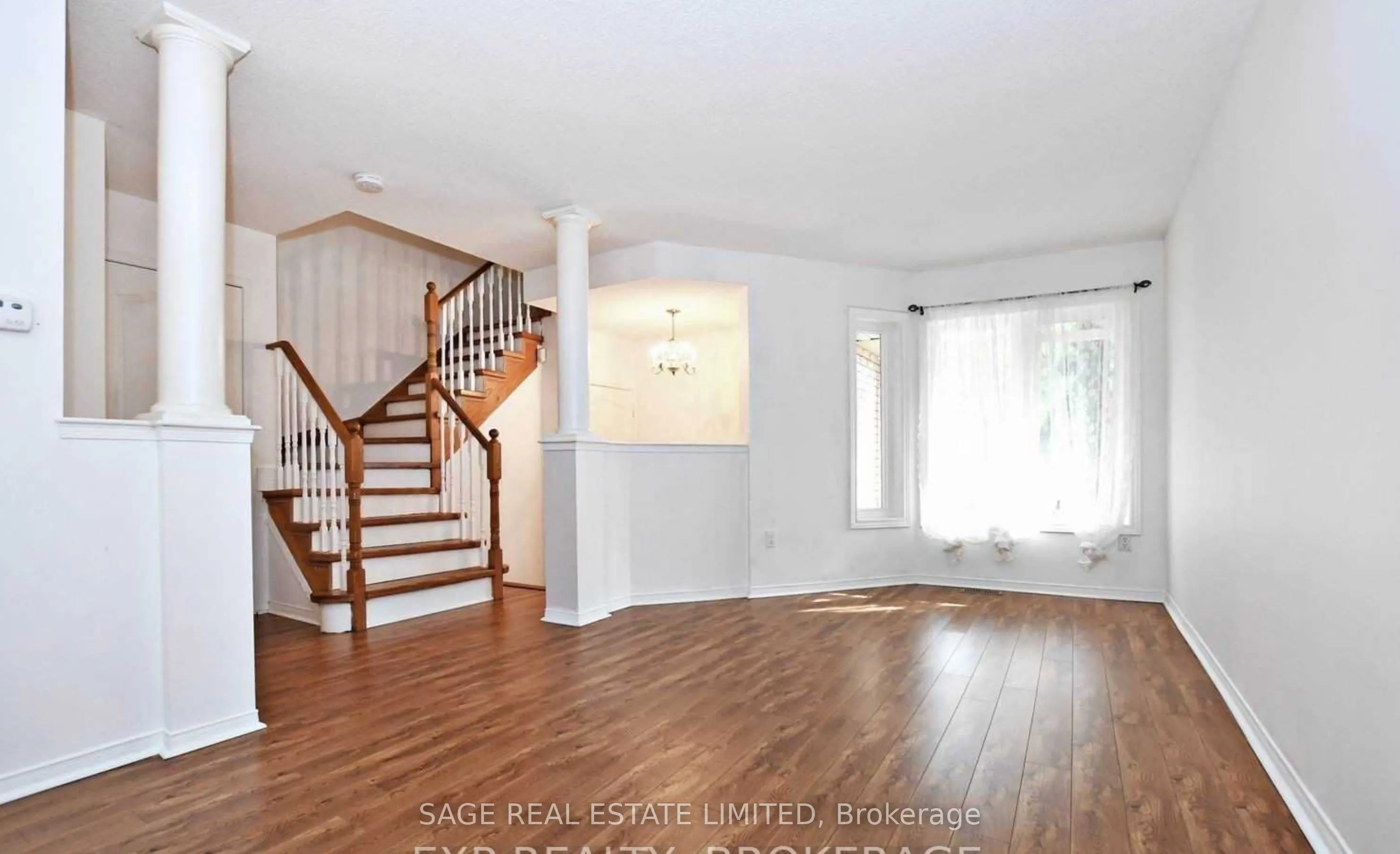 833 Scollard Court E #113