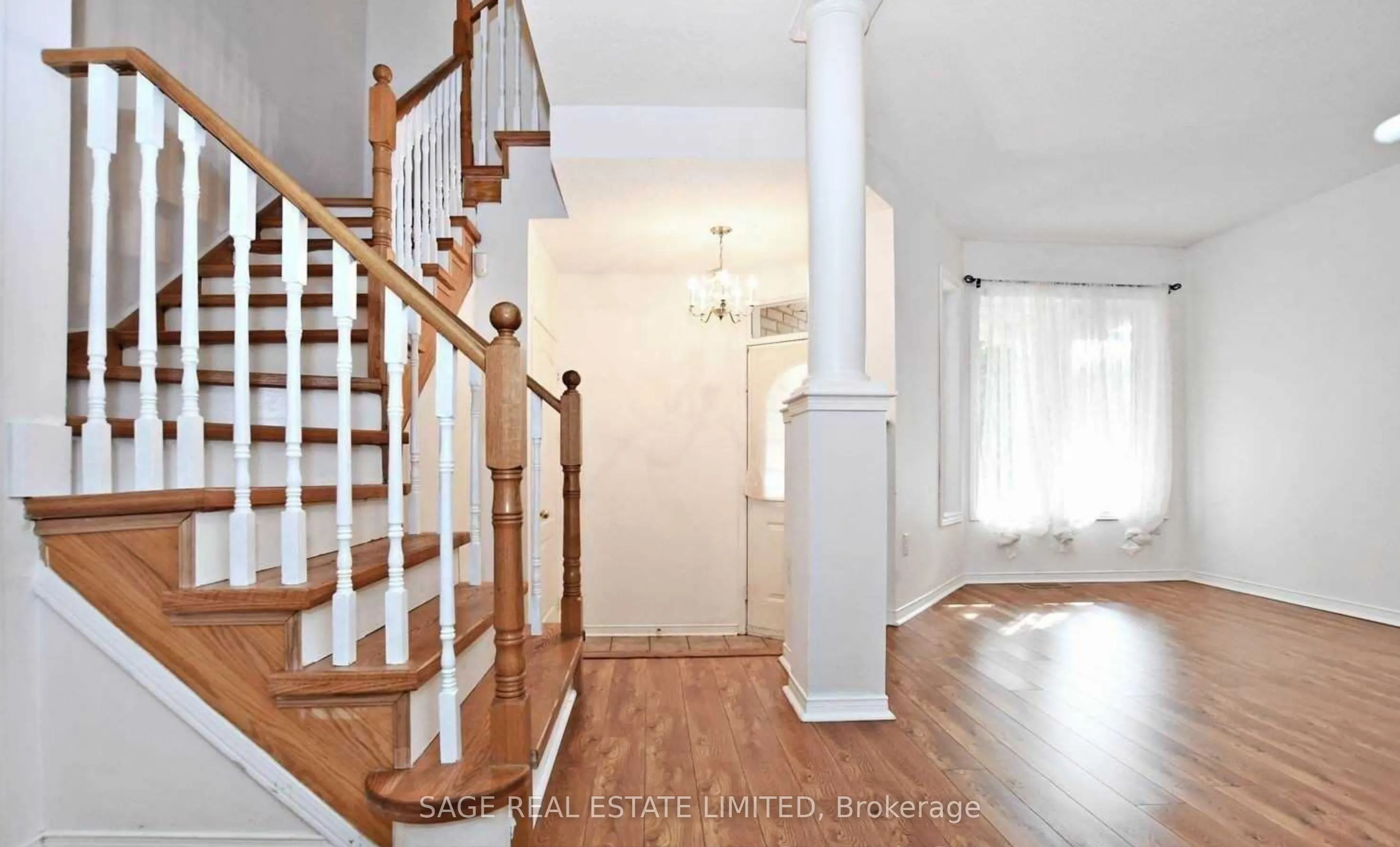 833 Scollard Court E #113
