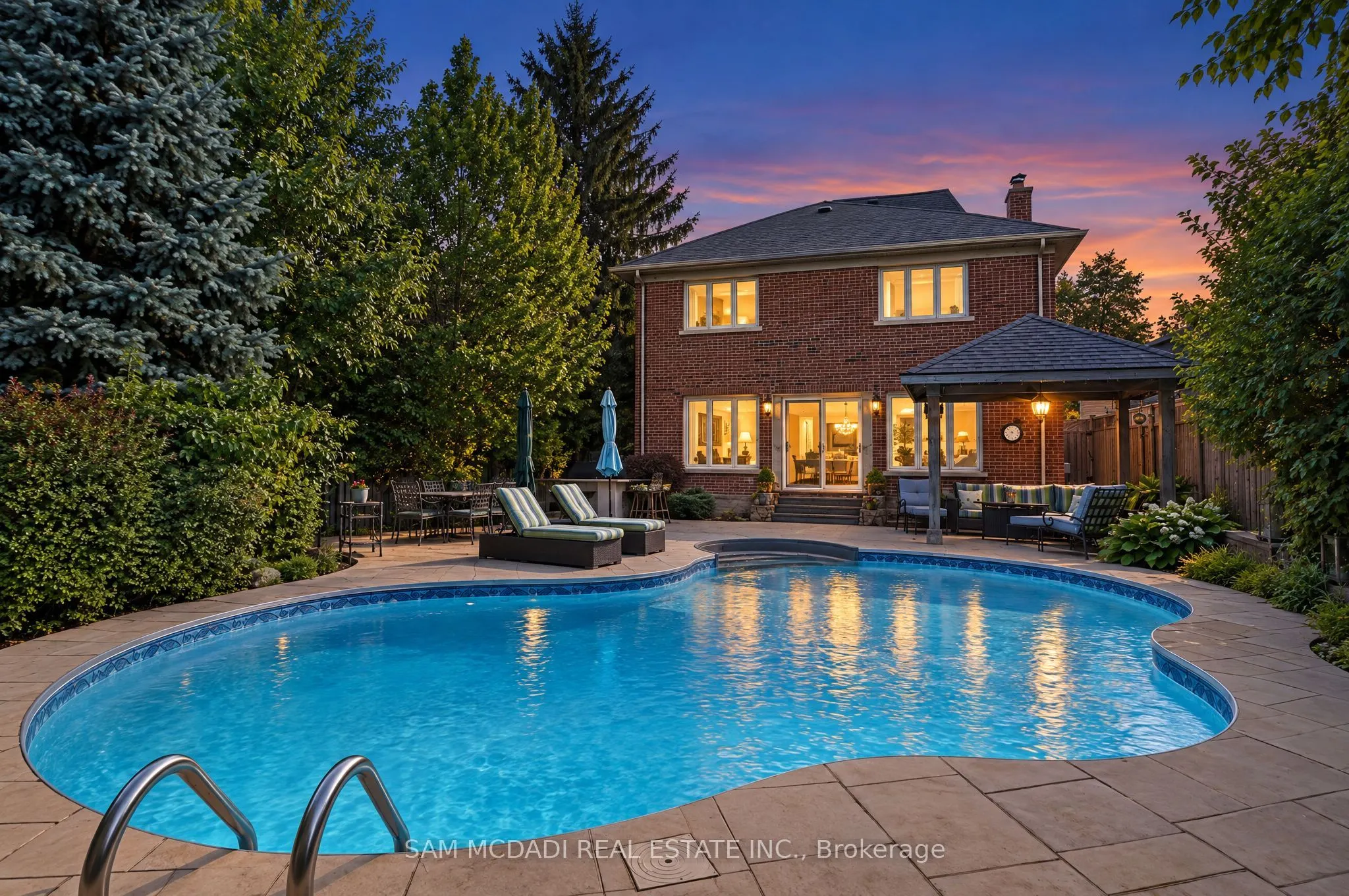 2497 Sharon Crescent