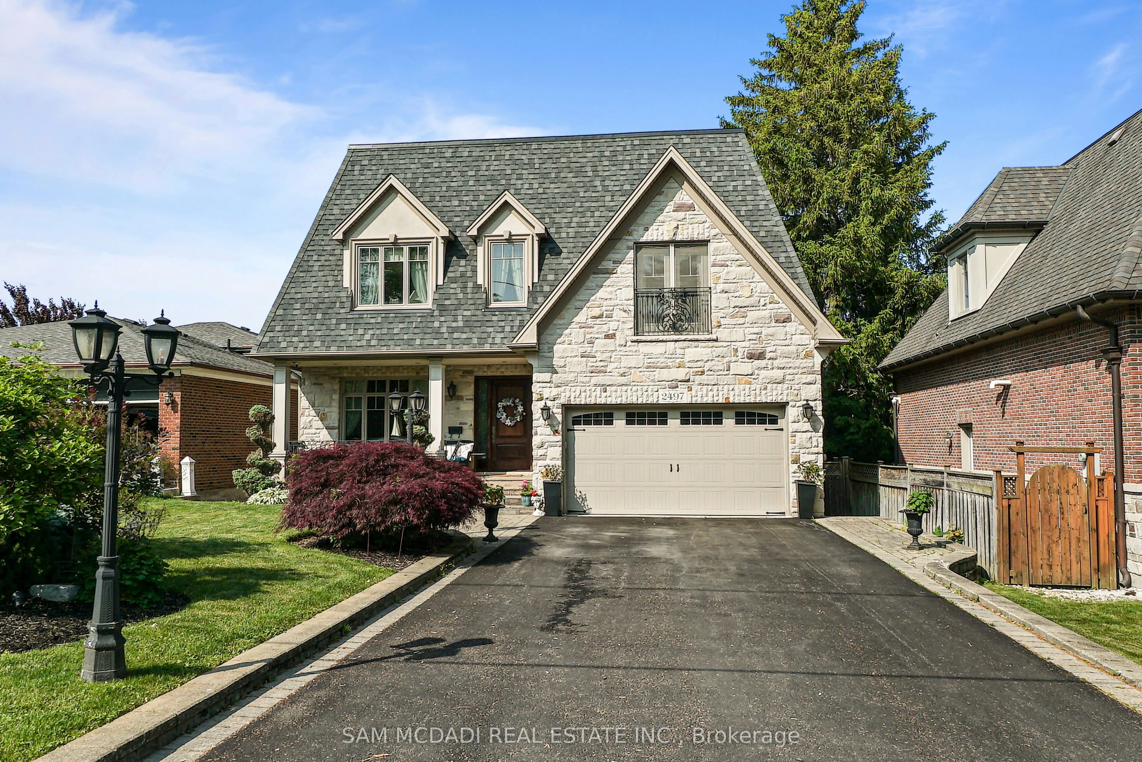 2497 Sharon Crescent