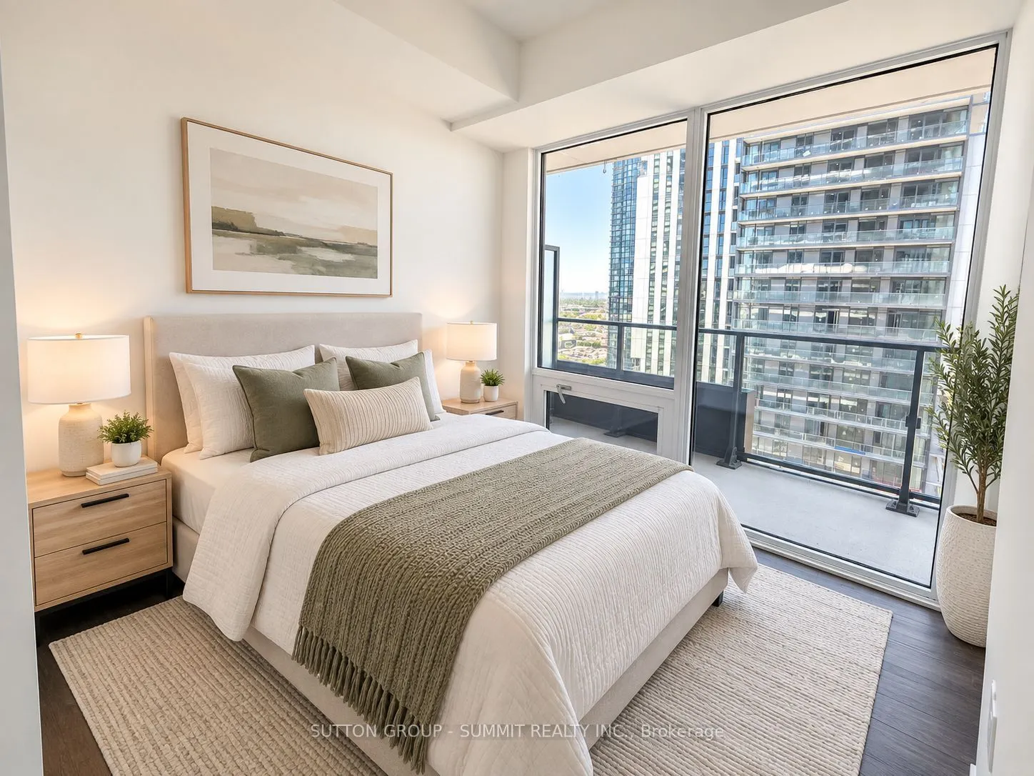 448 Burnhamthorpe Road W #1402