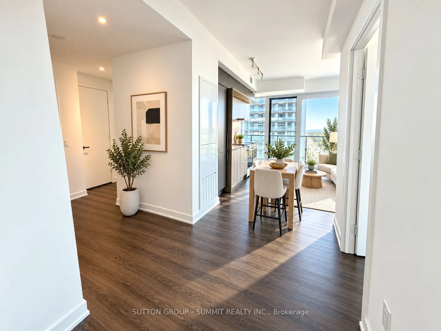 448 Burnhamthorpe Road W #1402