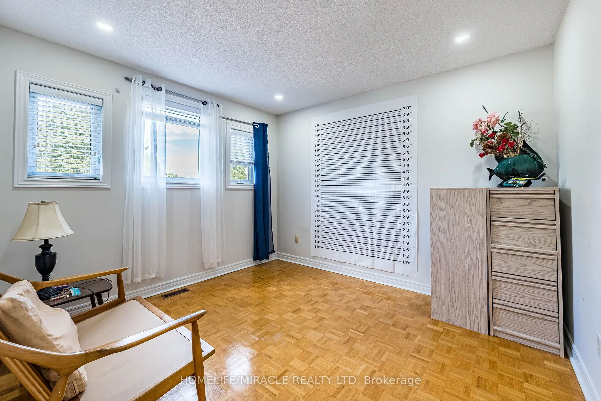 42 Porteous Circle