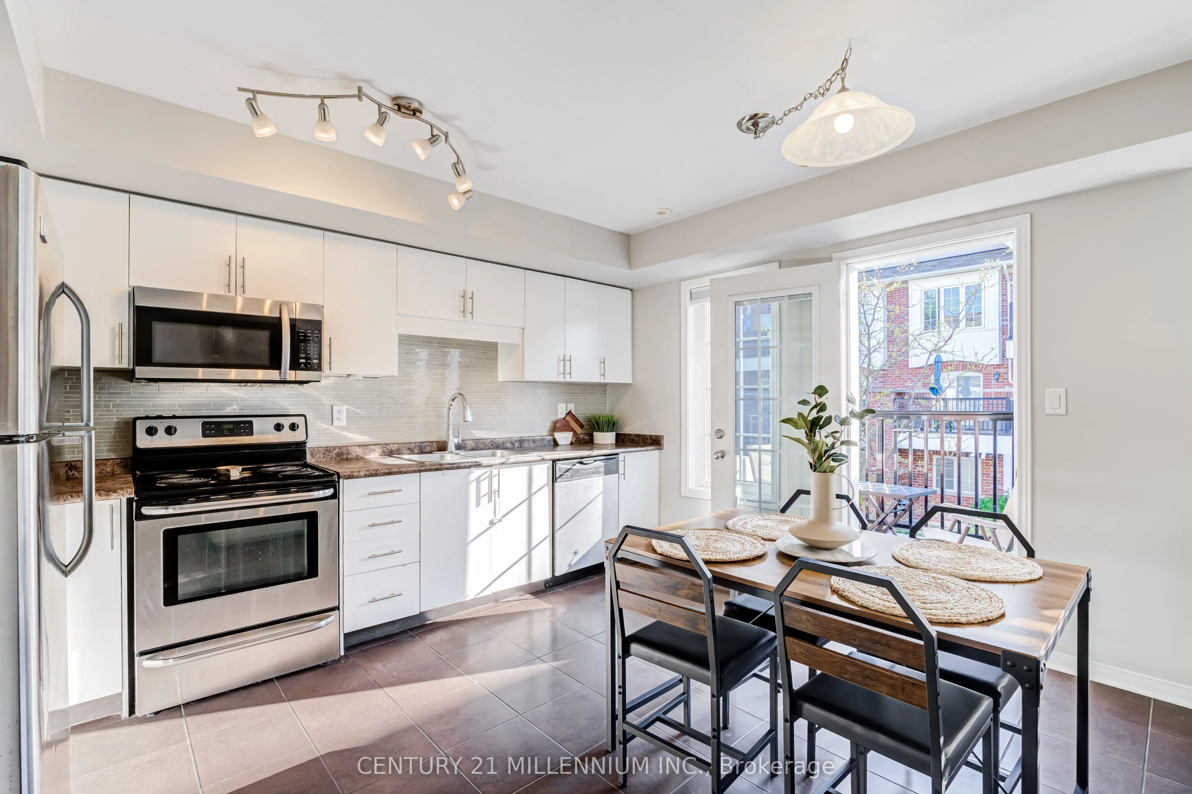 5 Armstrong Street #9