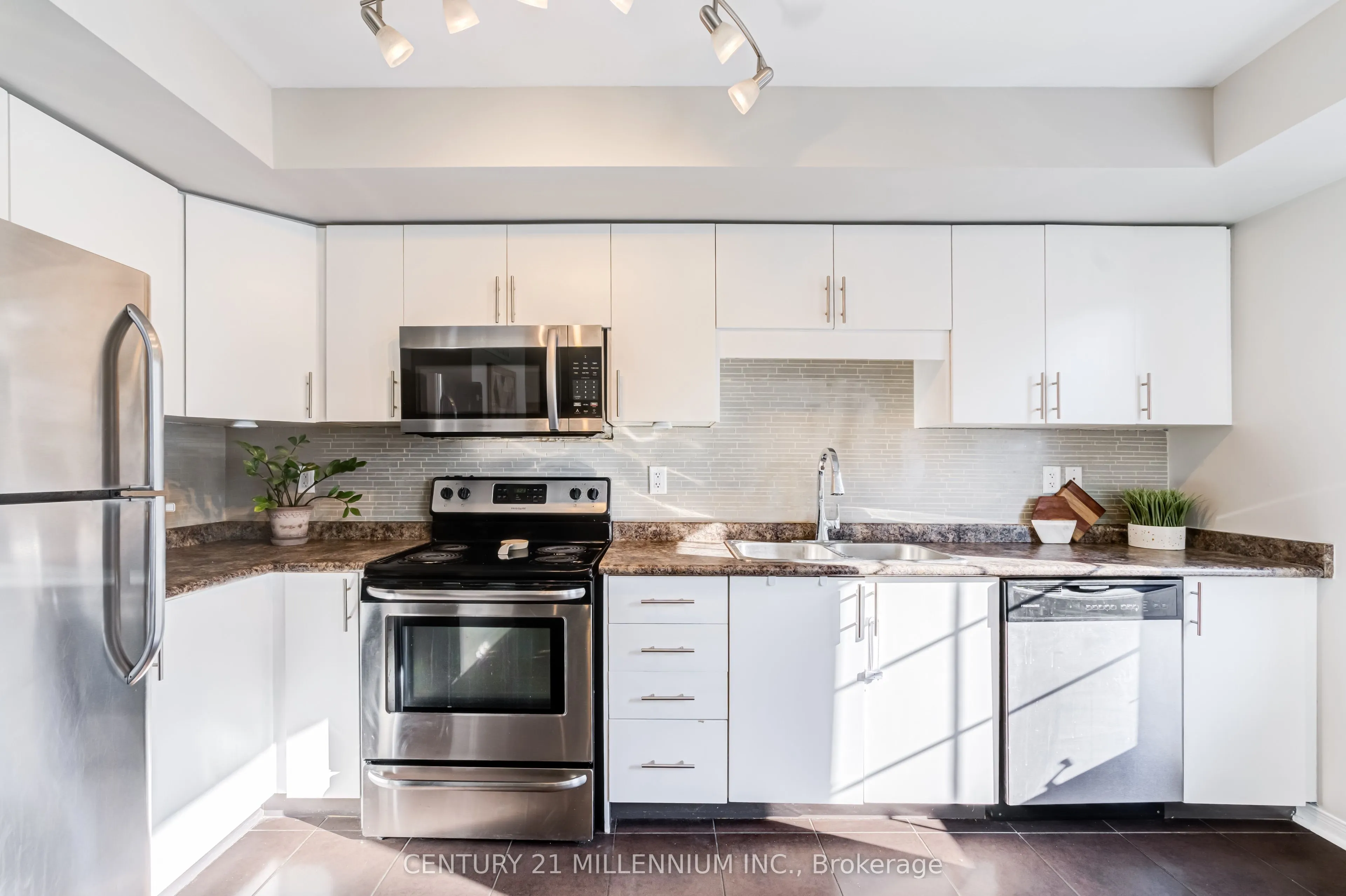 5 Armstrong Street #9