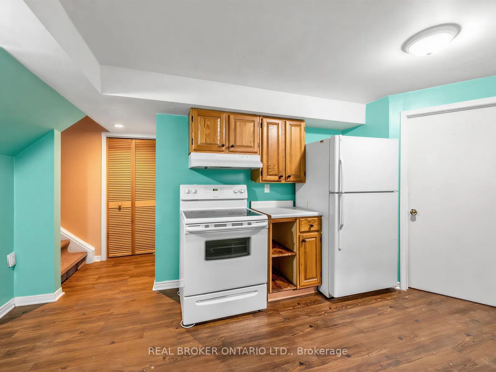 2733 Los Palmas Court