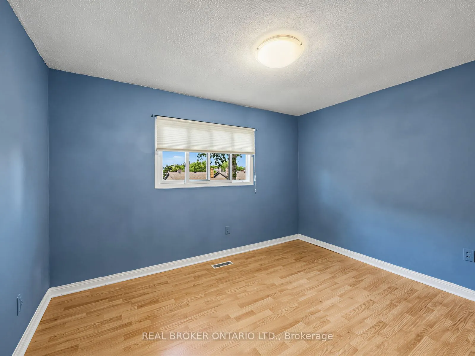 2733 Los Palmas Court