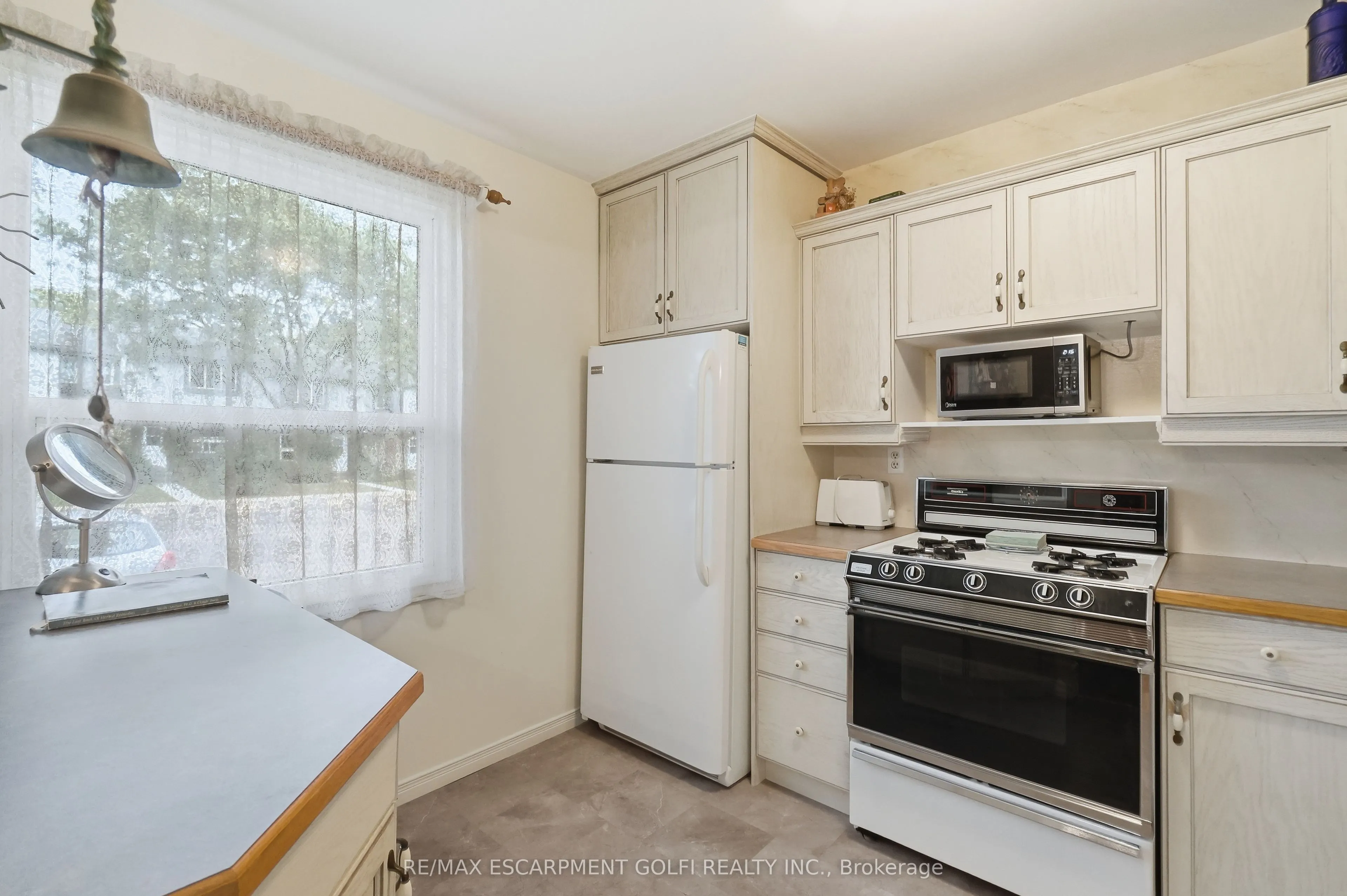 643 Woodward Avenue #70