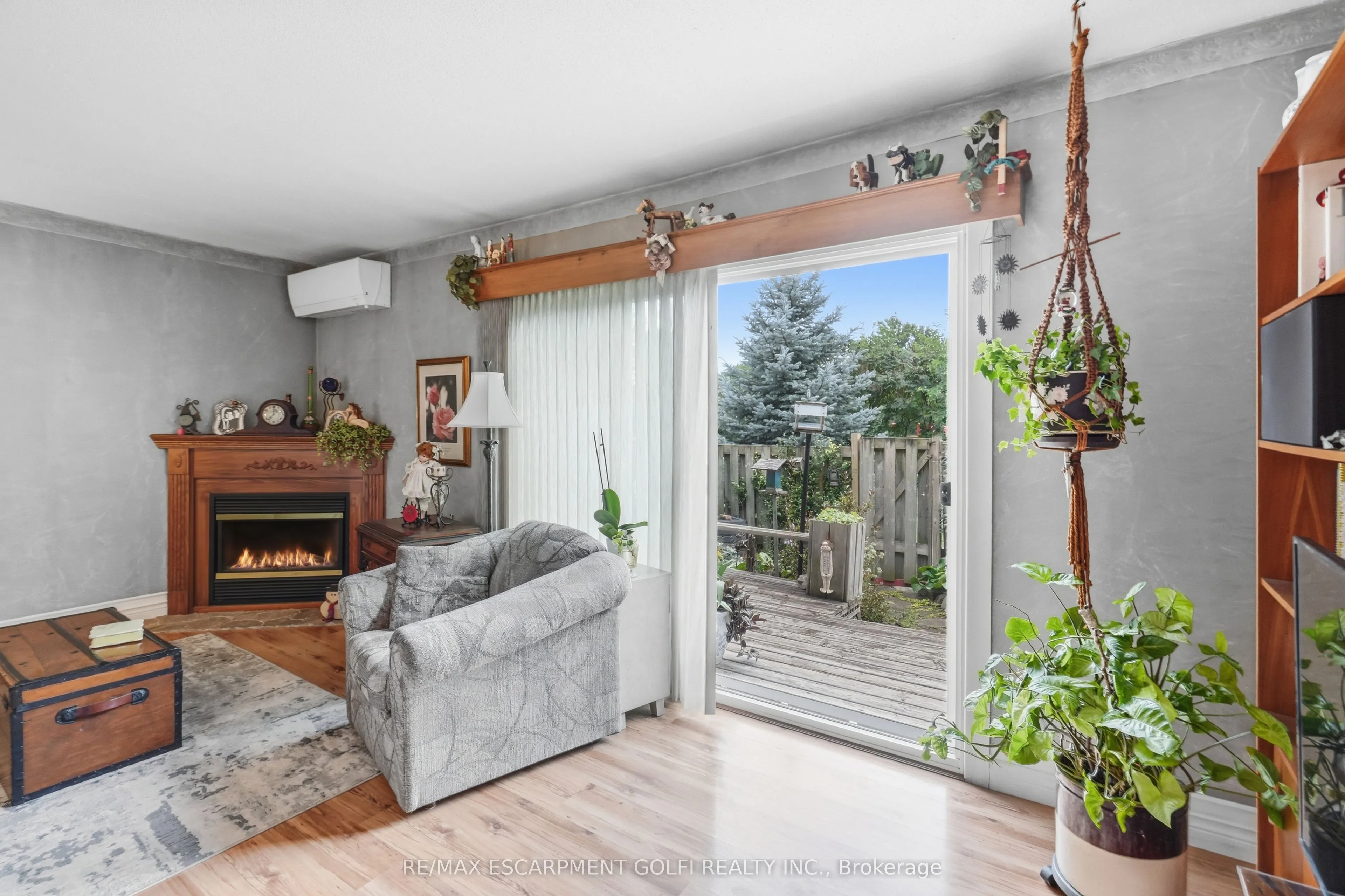 643 Woodward Avenue #70