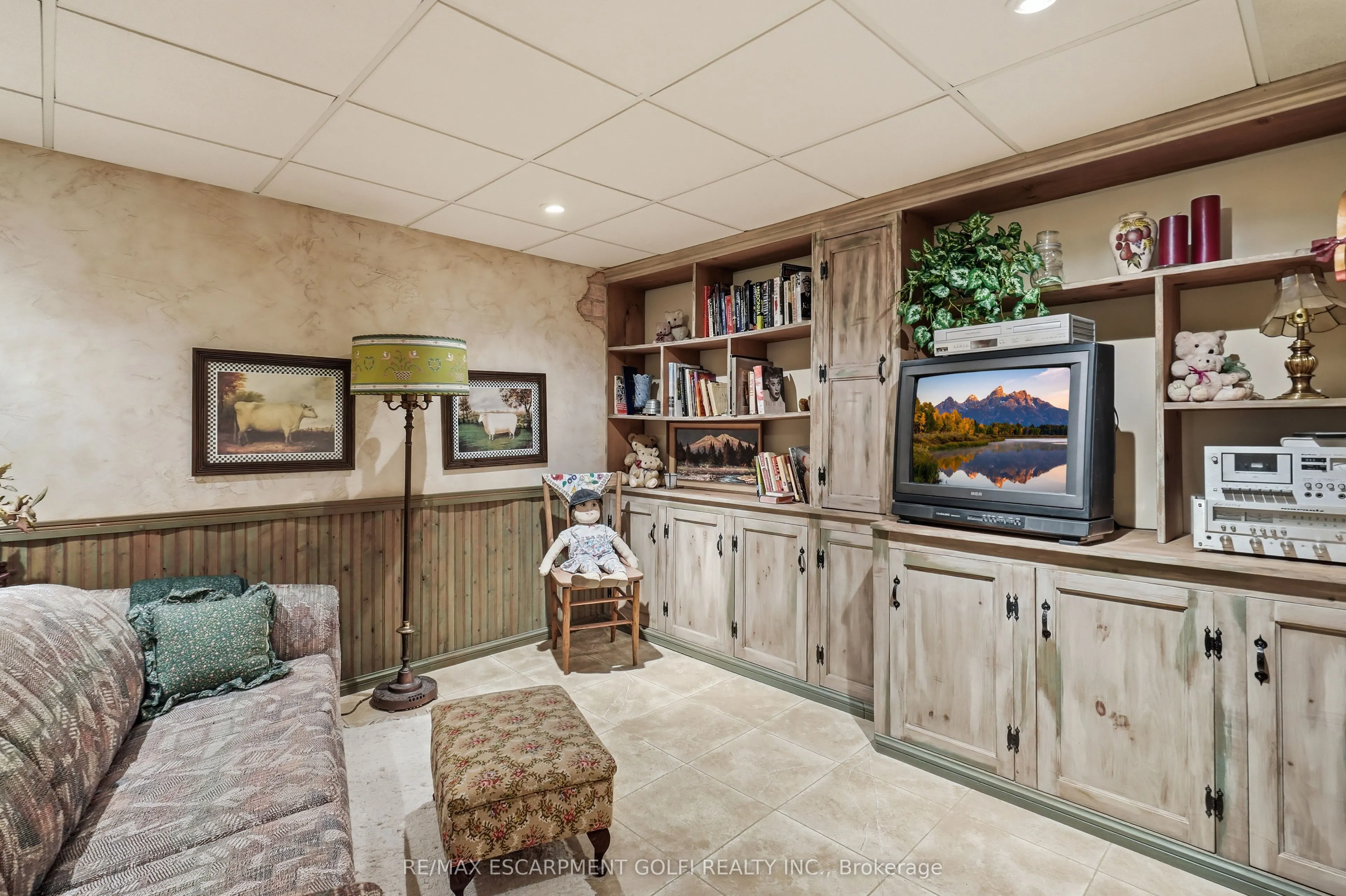 643 Woodward Avenue #70