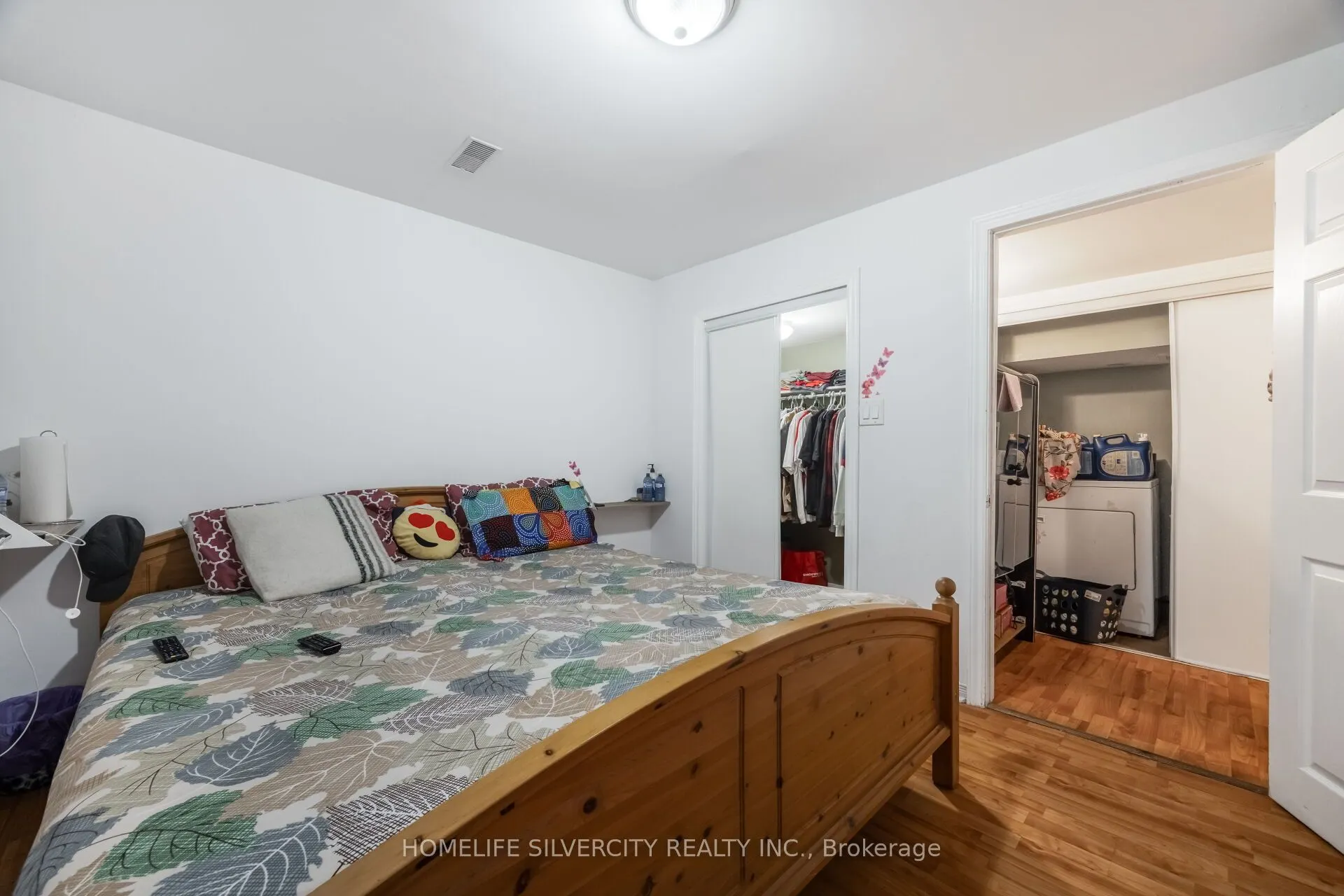 29 Beachpoint Boulevard