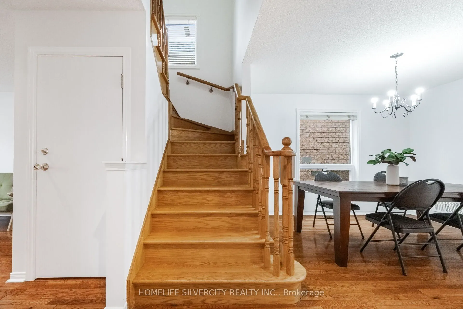 29 Beachpoint Boulevard