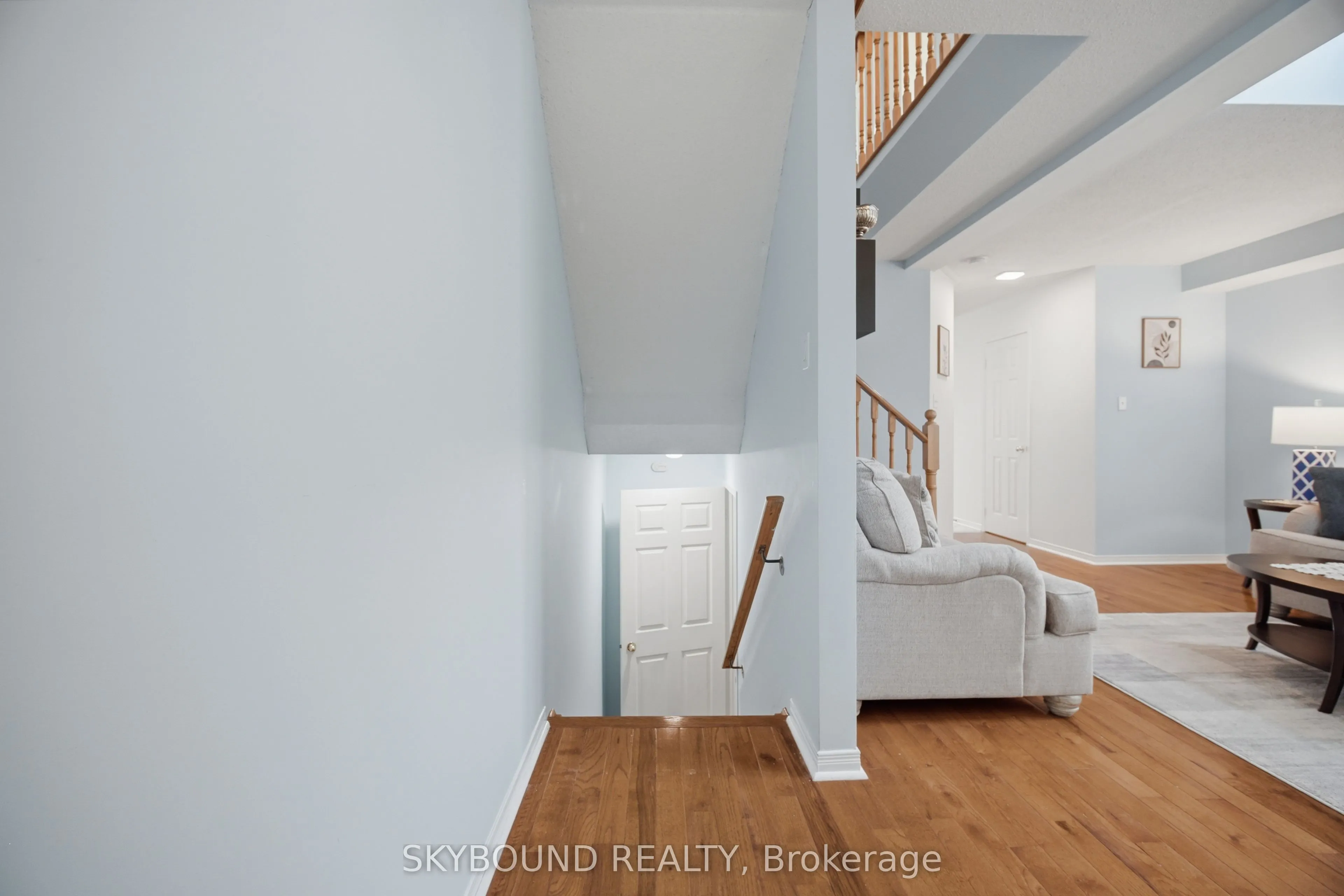 3906 Zenith Court