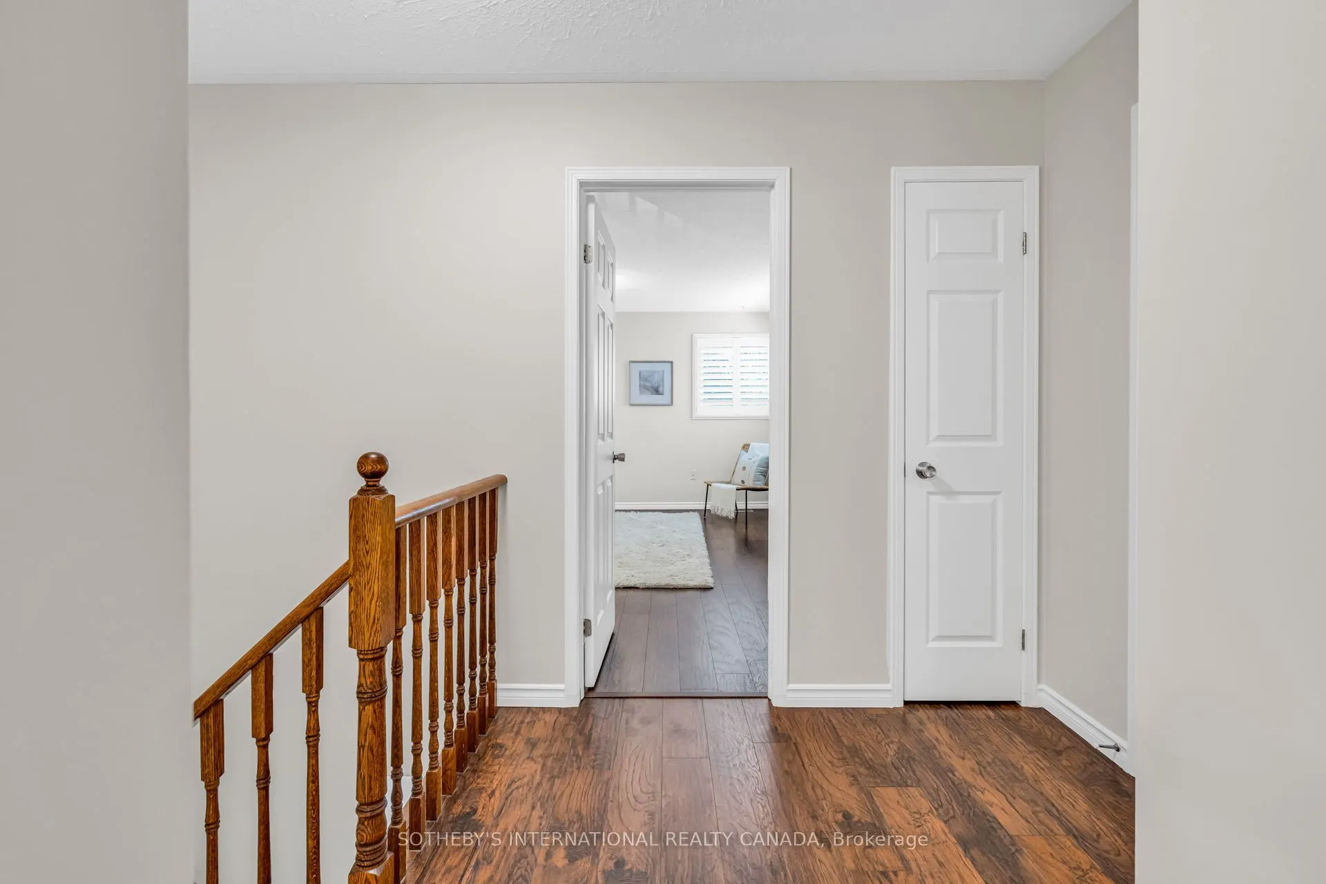 174 Queen Street W