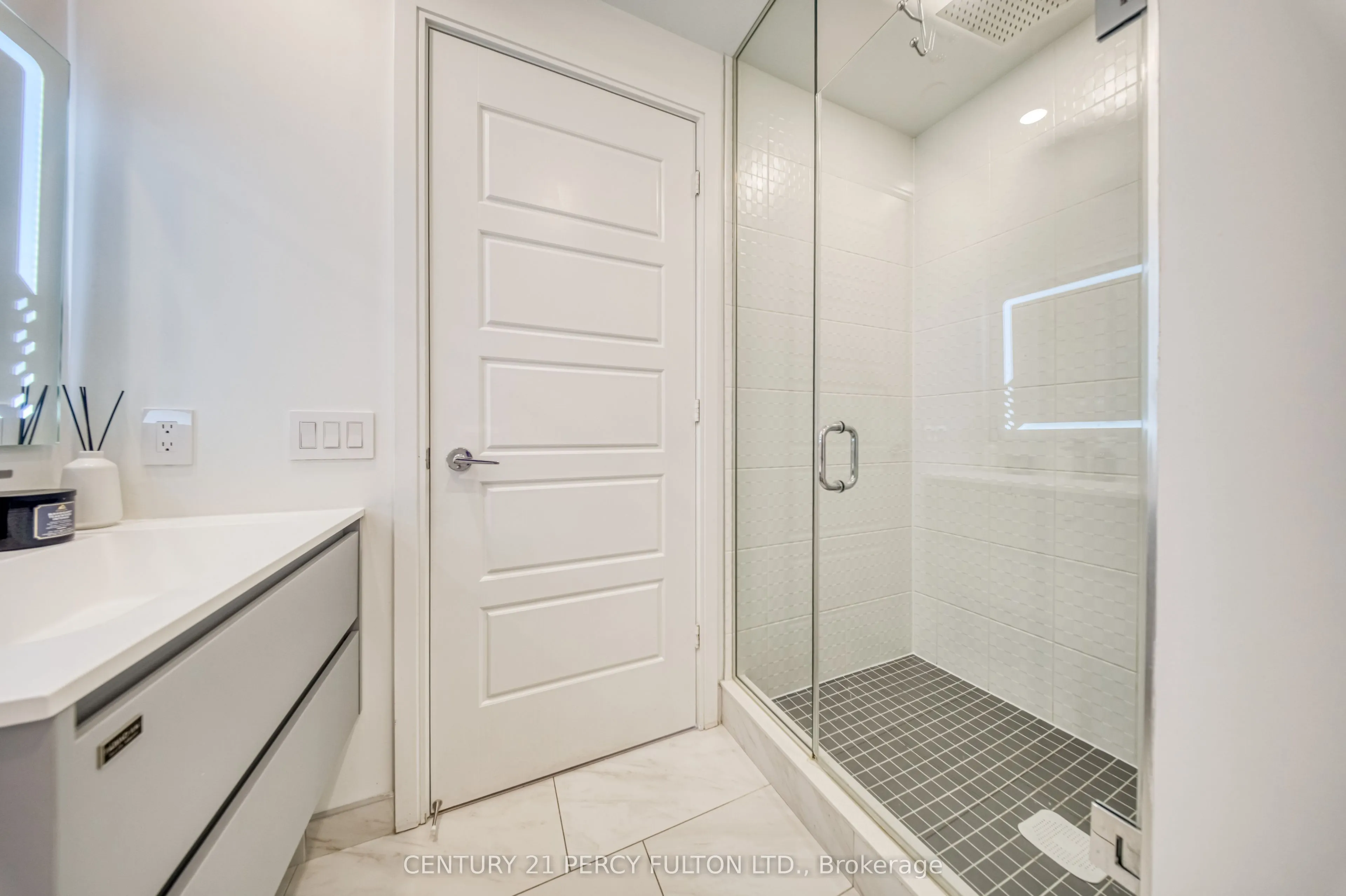 70 Annie Craig Drive #1207