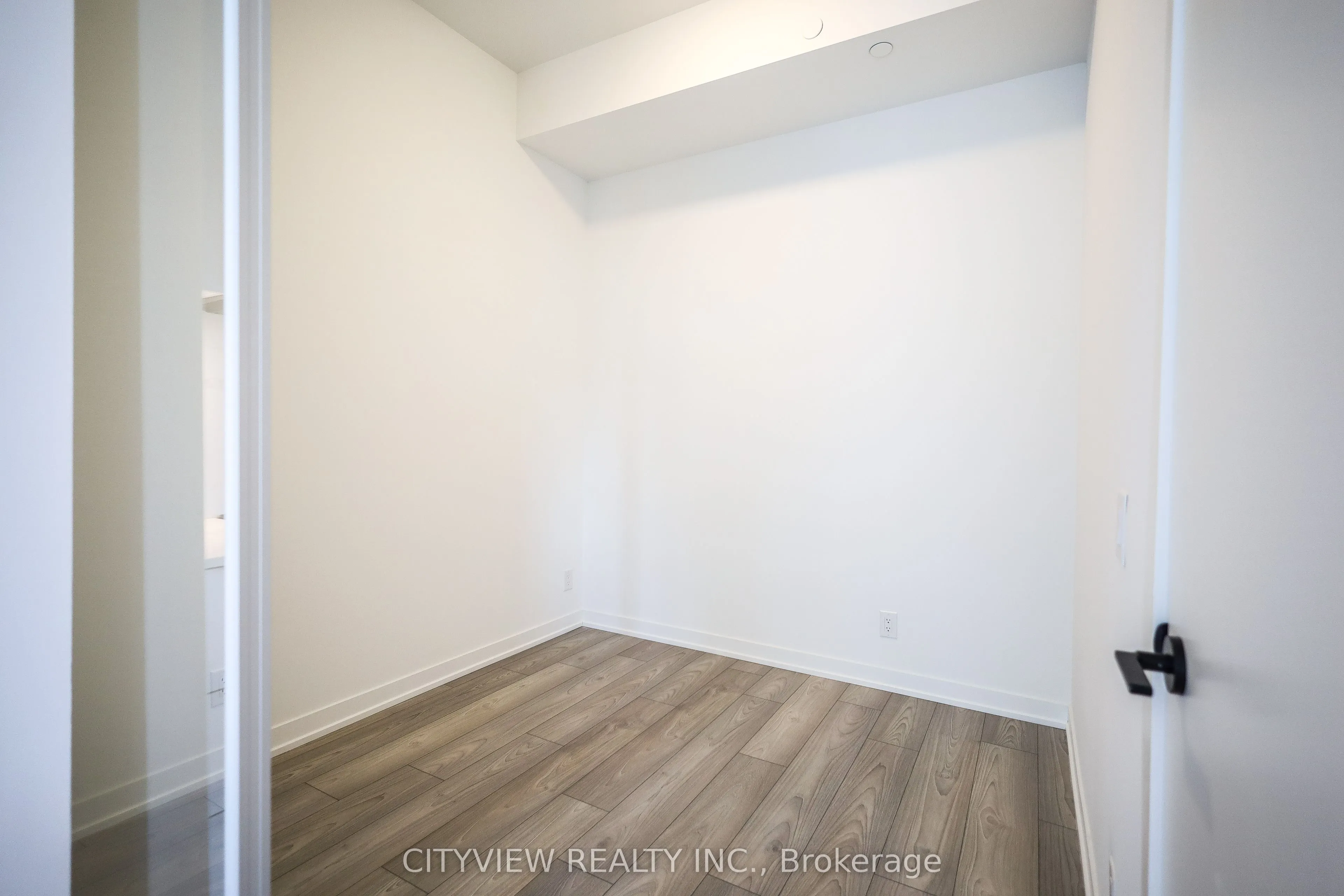 285 Dufferin Street #1127