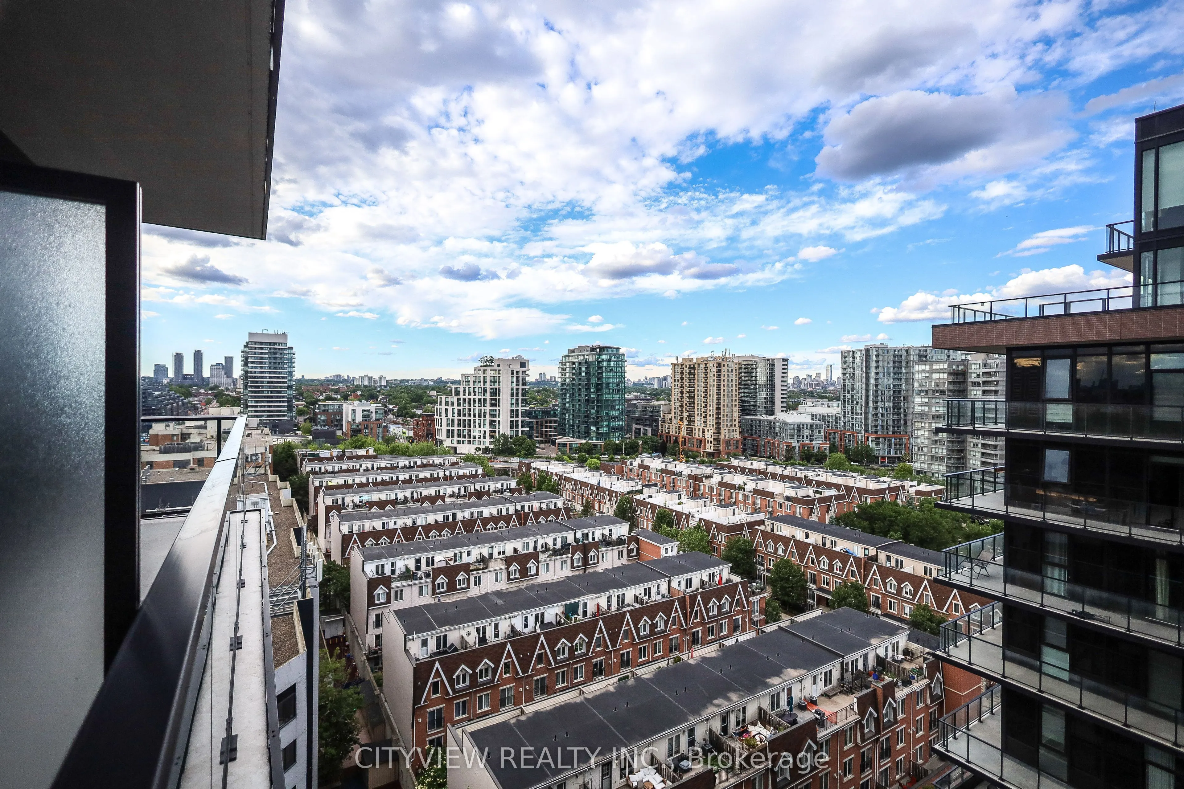 285 Dufferin Street #1127