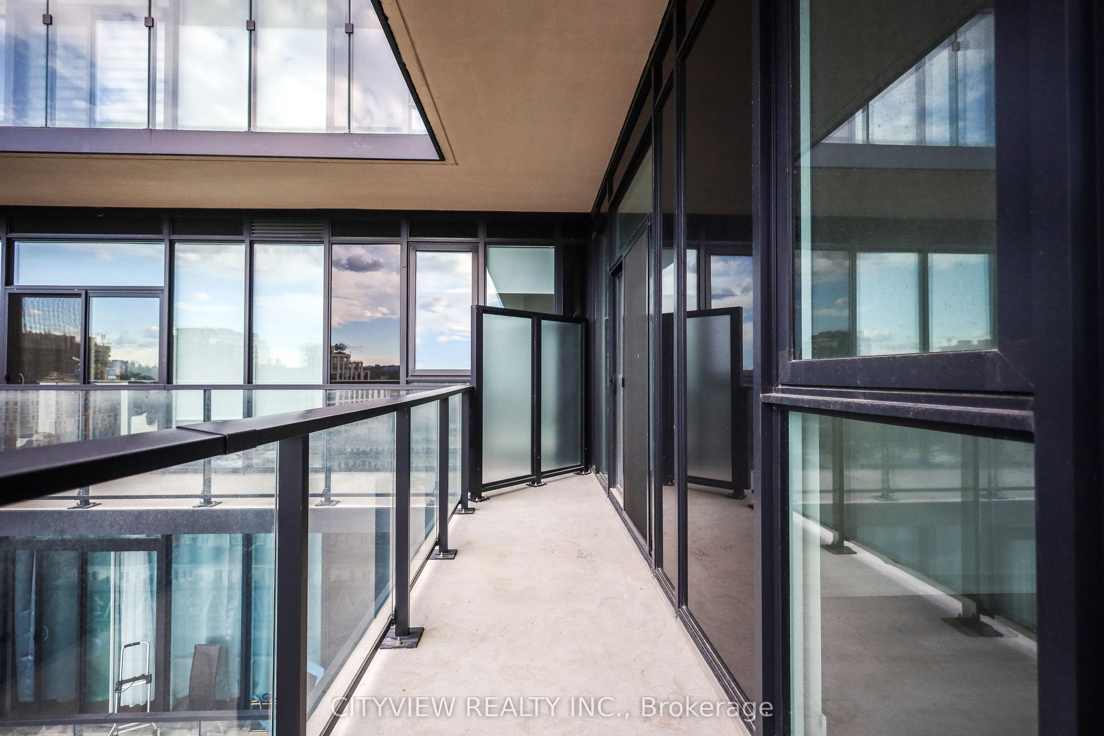 285 Dufferin Street #1127