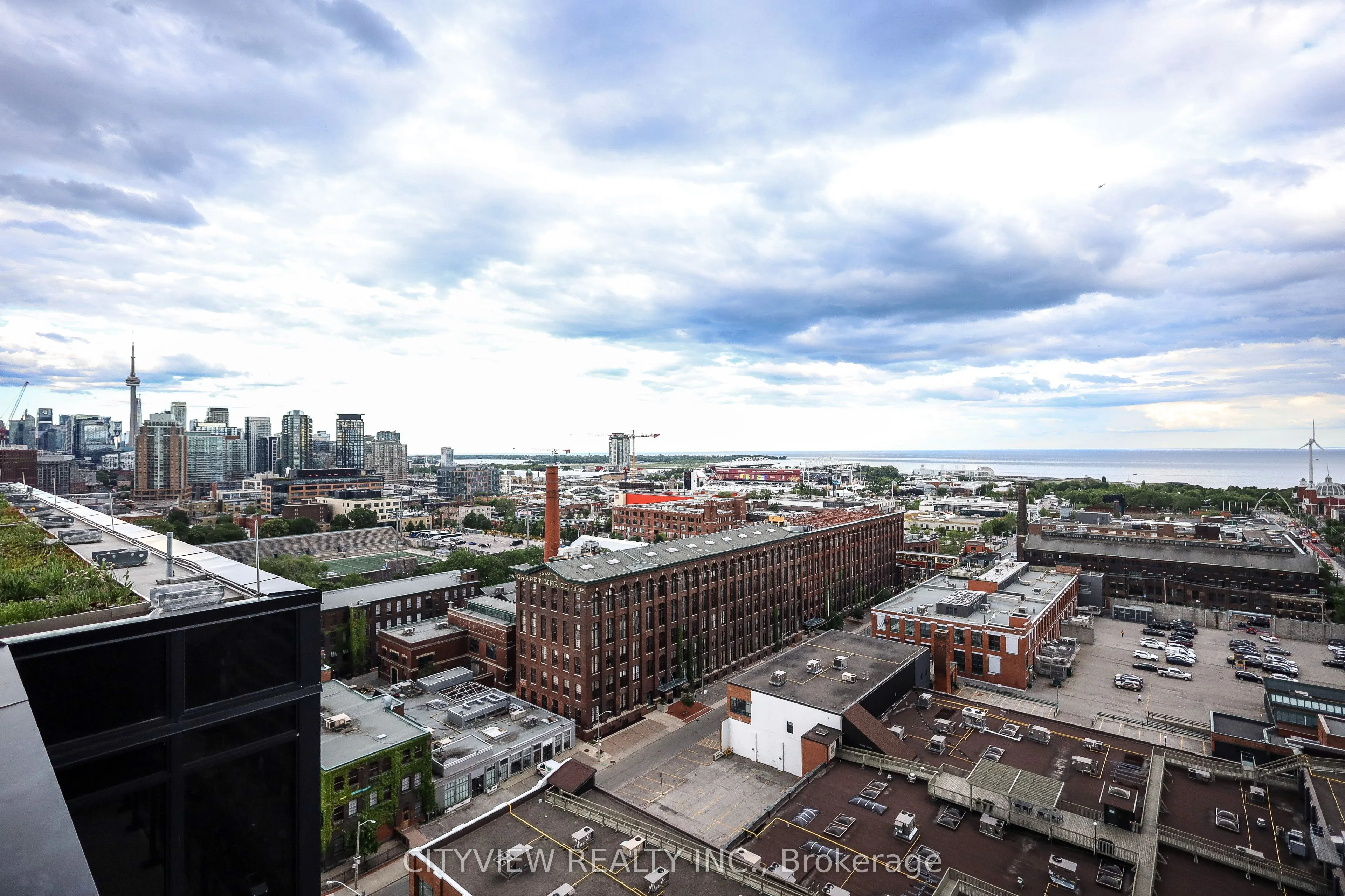 285 Dufferin Street #1402