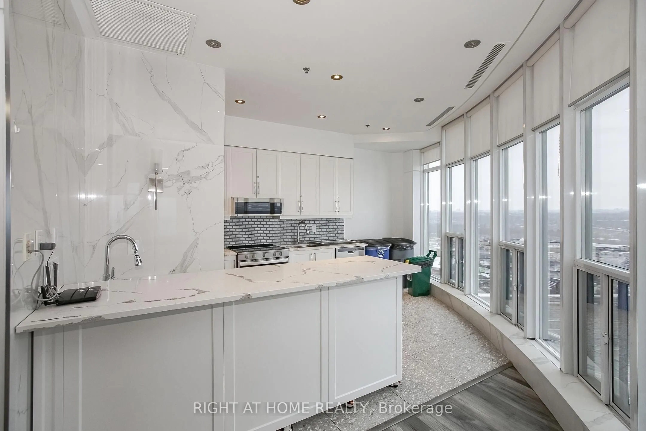 2119 Lake Shore Boulevard W #217