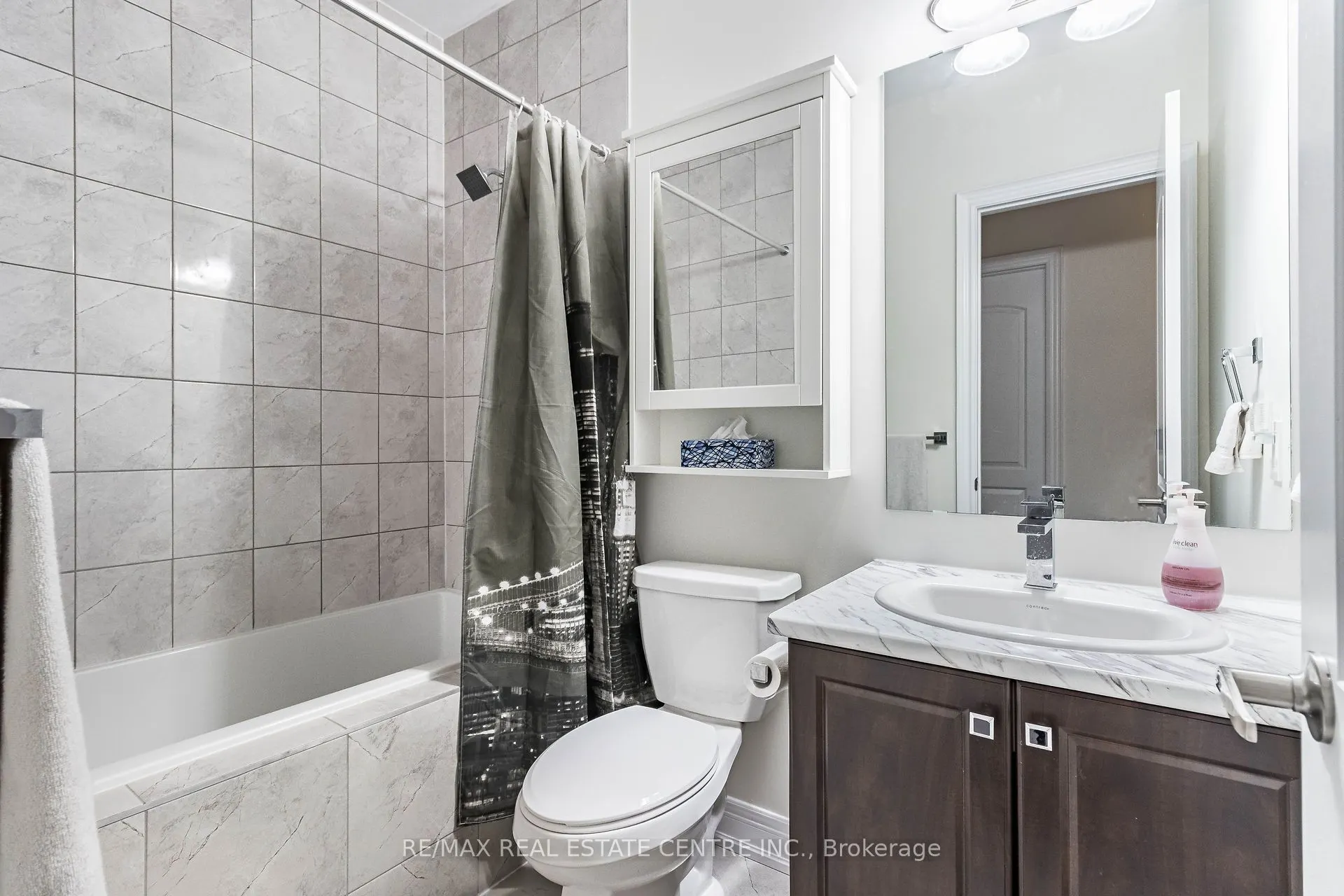 35 Arthur Griffin Crescent