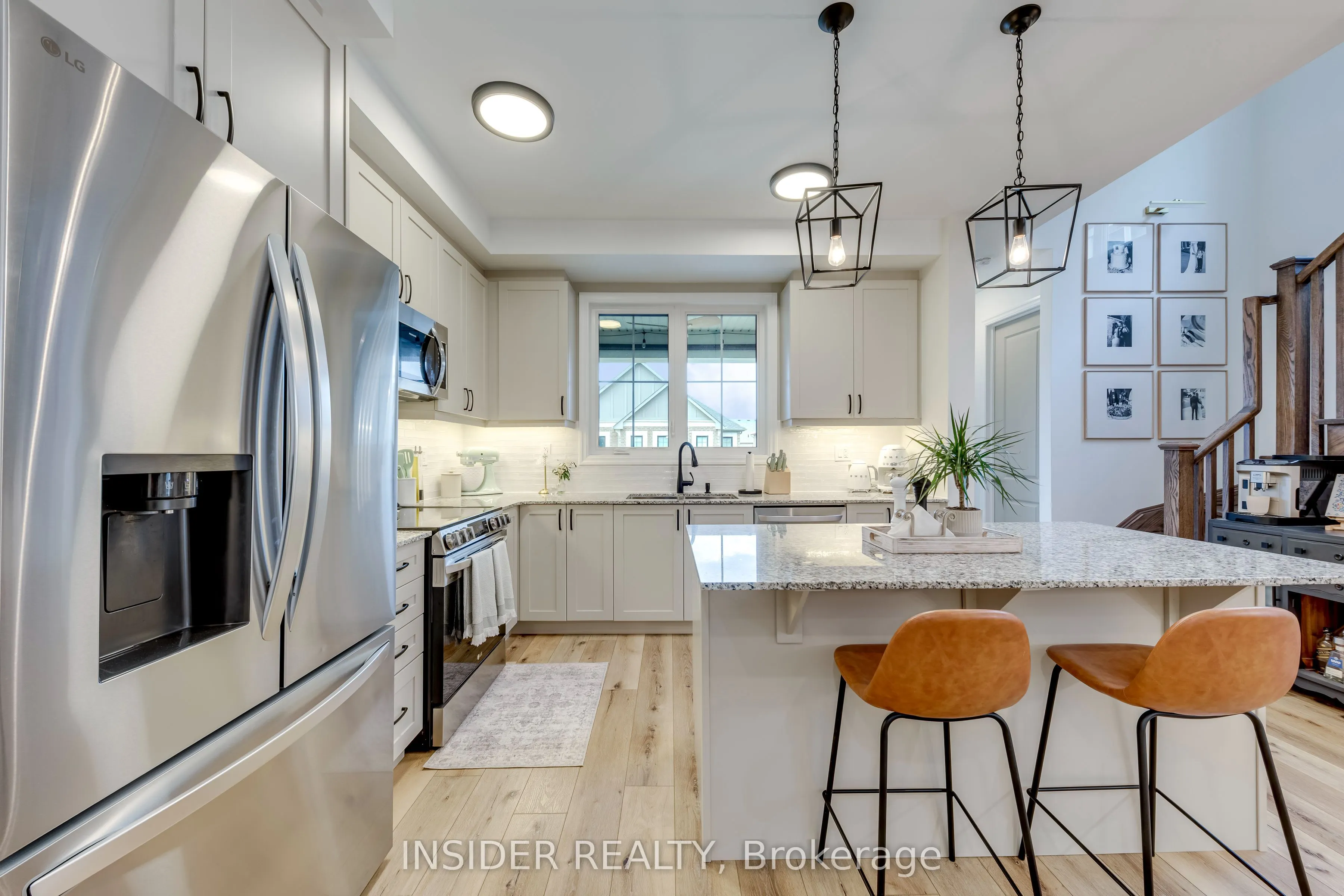 1915 Thames Circle