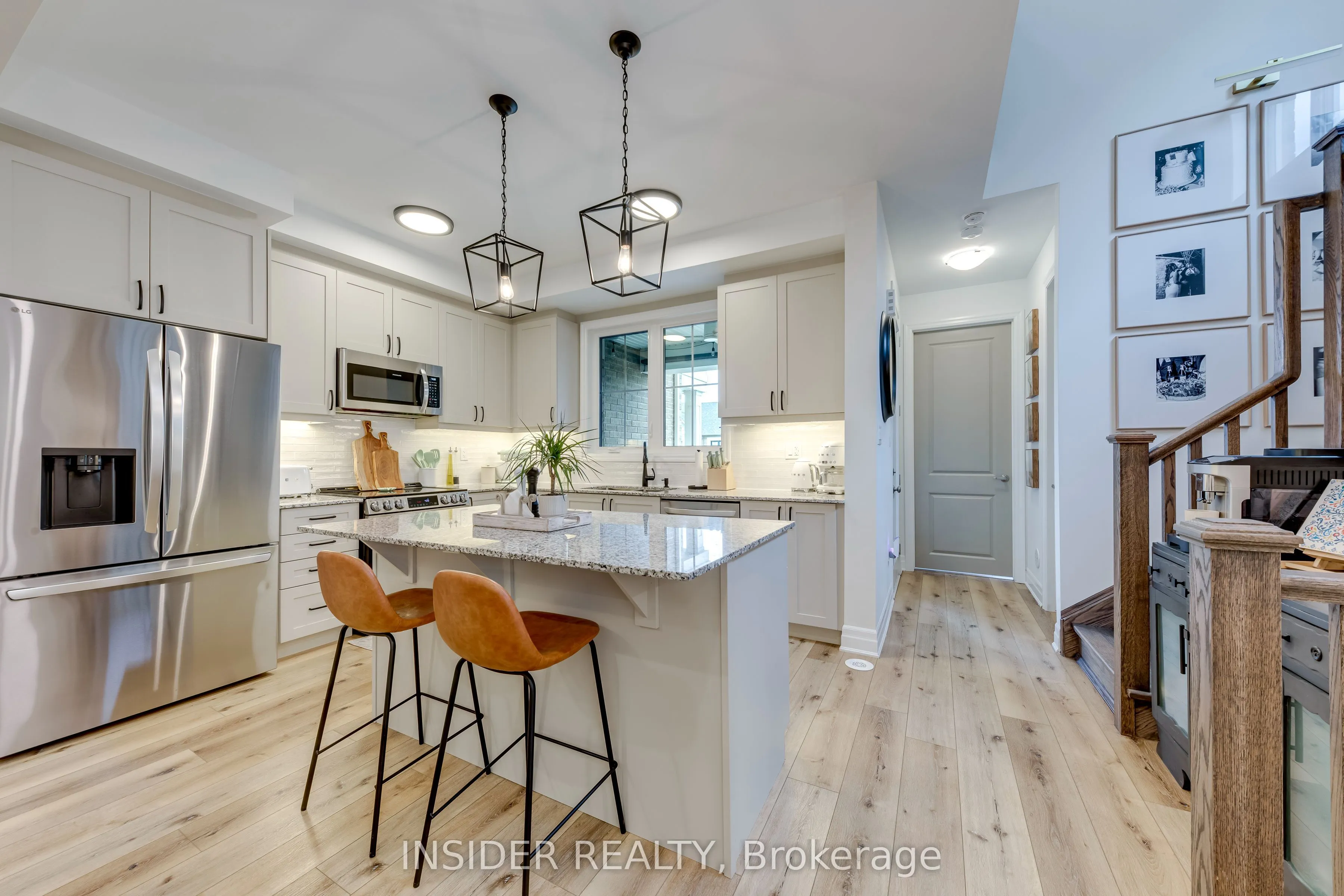 1915 Thames Circle