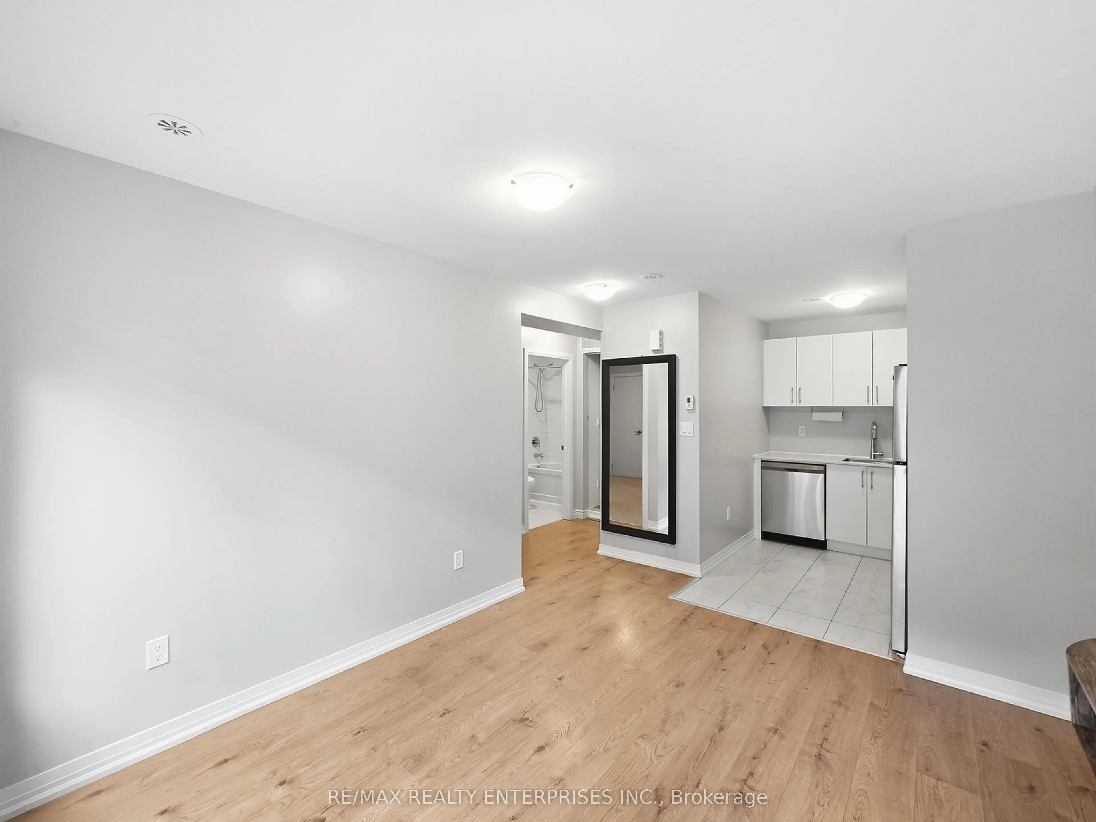 1145 Journeyman Lane #123