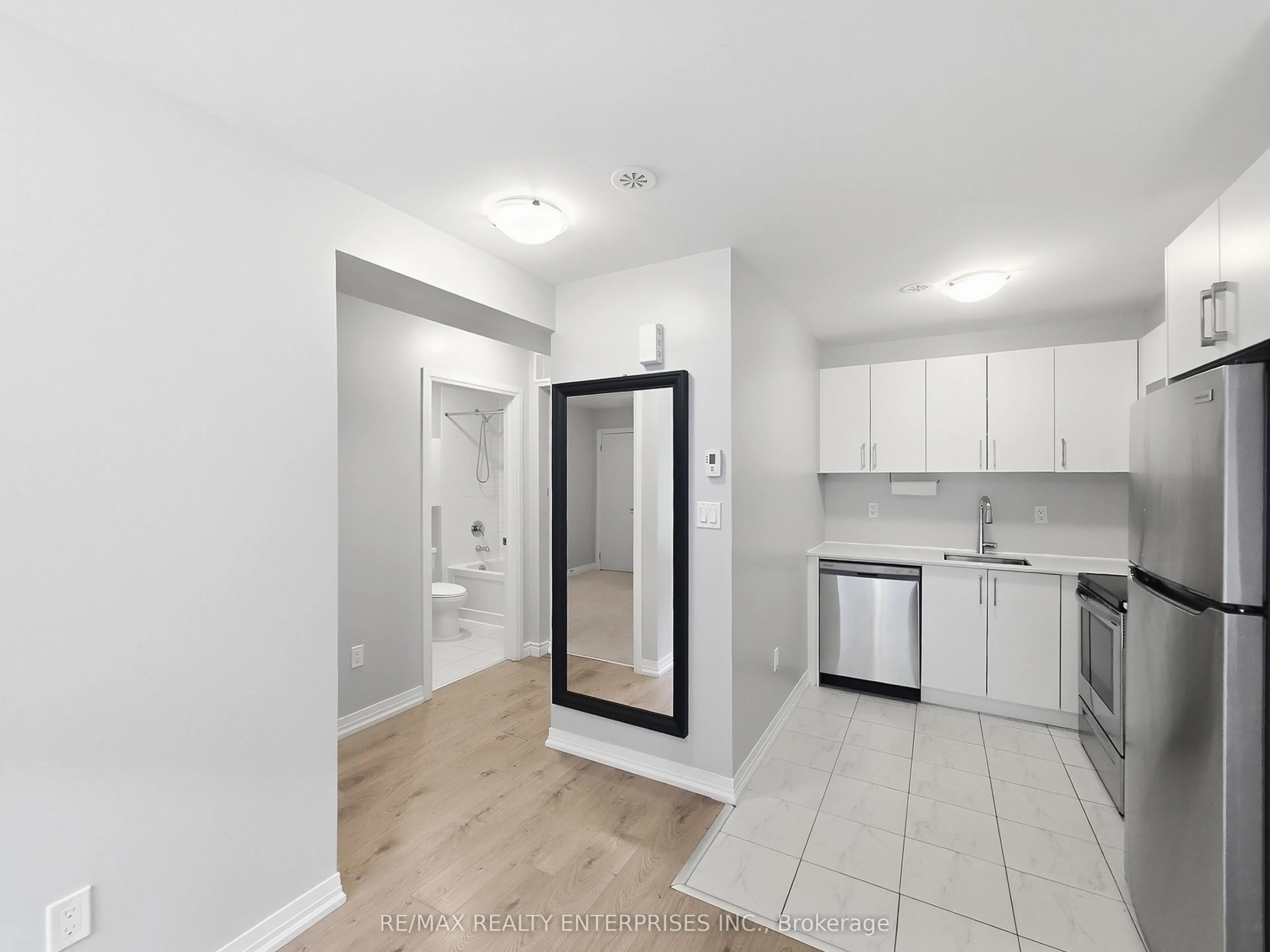 1145 Journeyman Lane #123