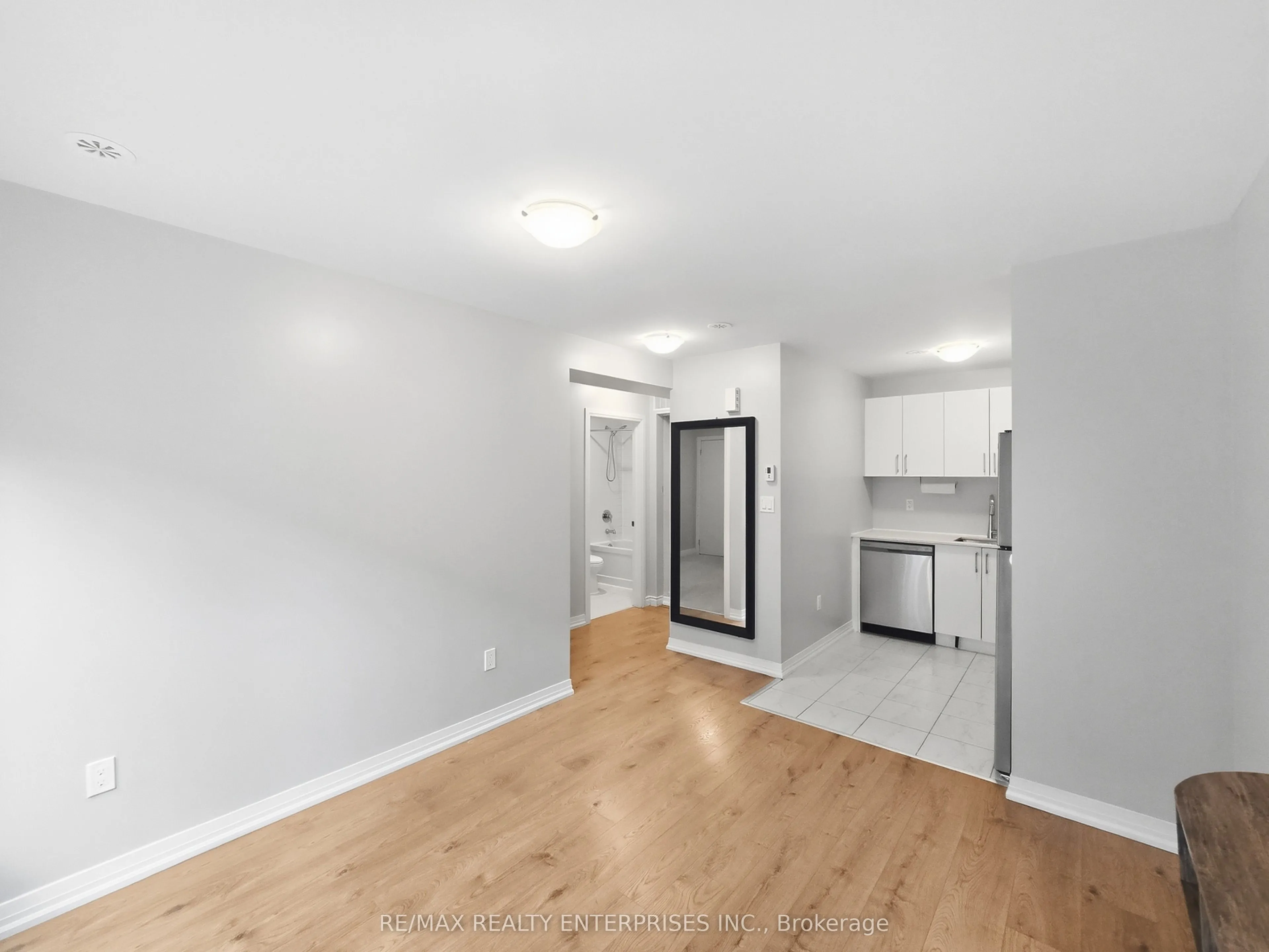 1145 Journeyman Lane #123