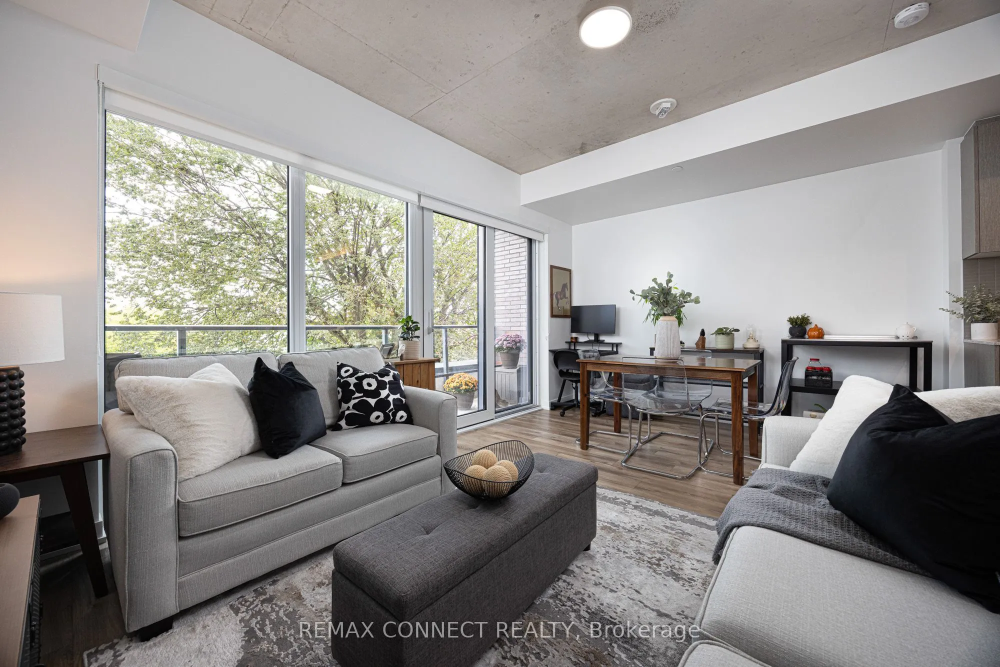 1808 St. Clair Avenue W #304